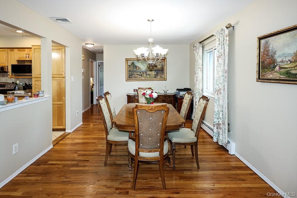 555 N Windsor Avenue thumbnail 9