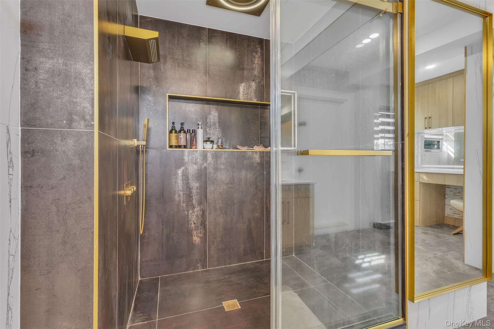 7119 162nd Street Unit: 4E thumbnail 32
