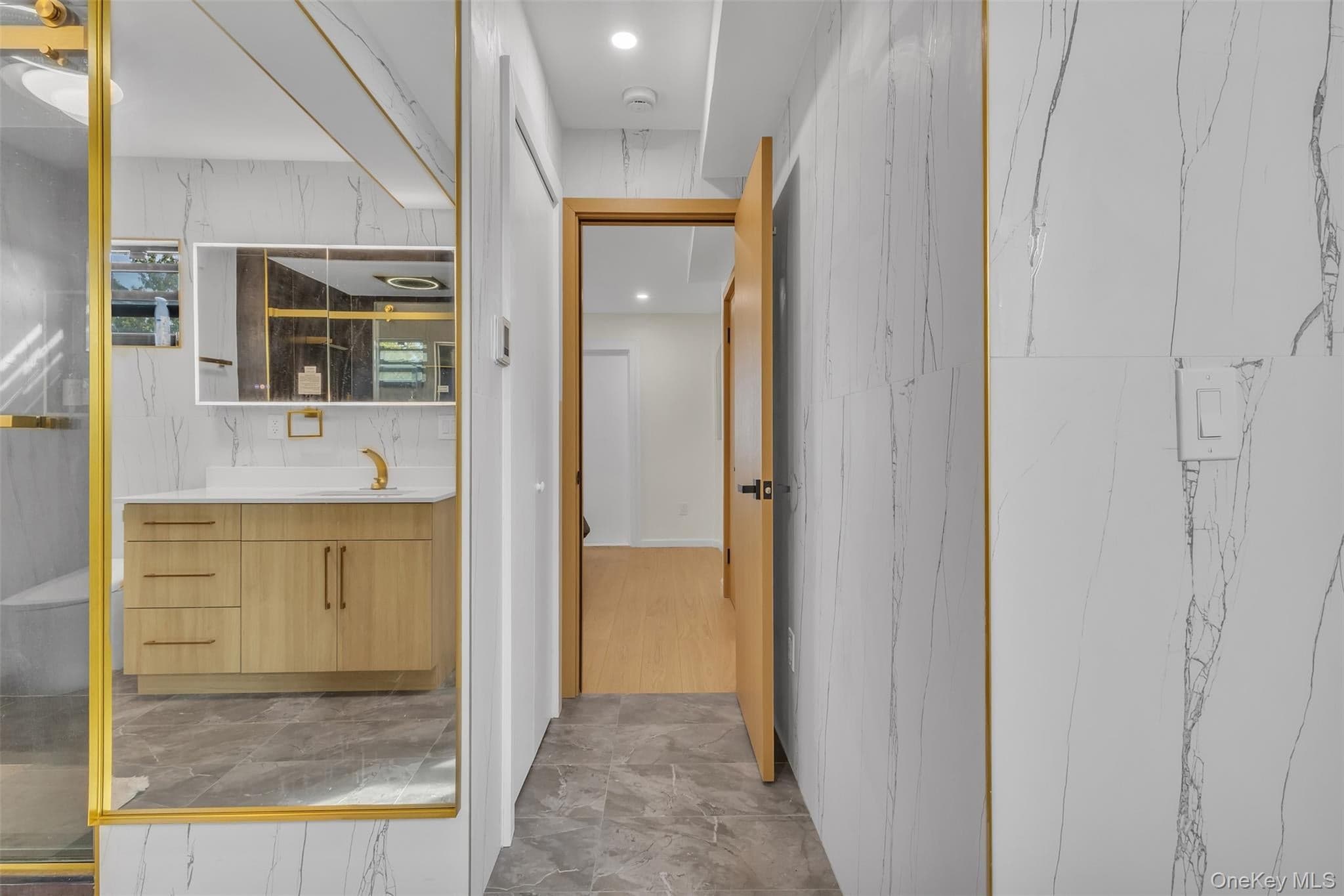 7119 162nd Street Unit: 4E thumbnail 29