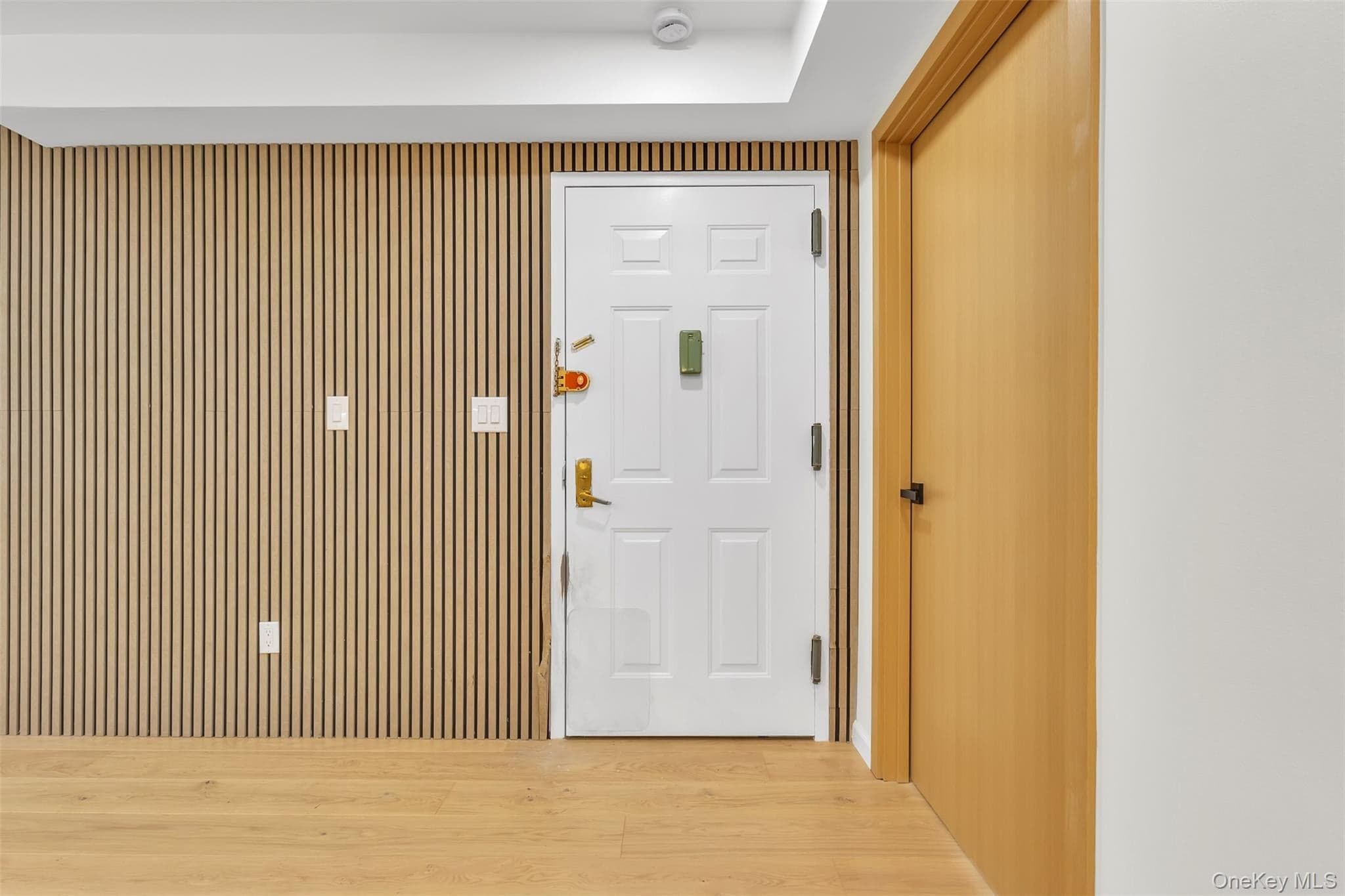 7119 162nd Street Unit: 4E thumbnail 2
