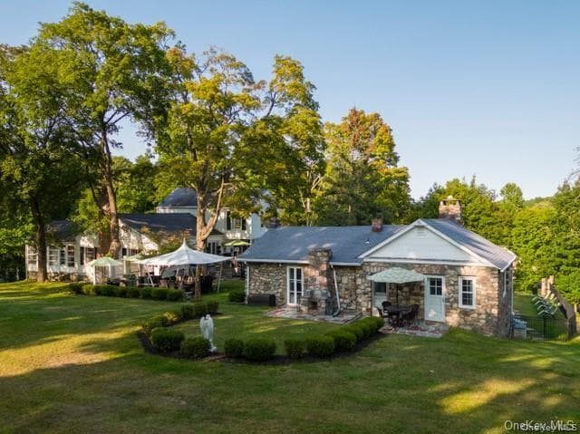 651 Lakes Road thumbnail 4