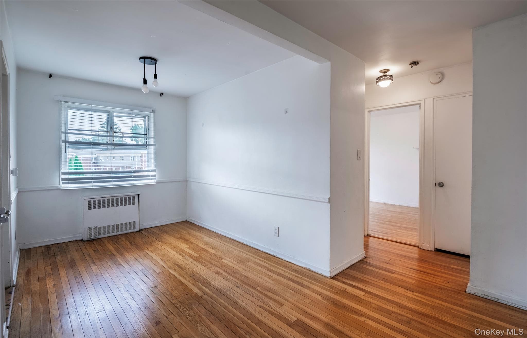225-24 Manor Road Unit: 814 thumbnail 2