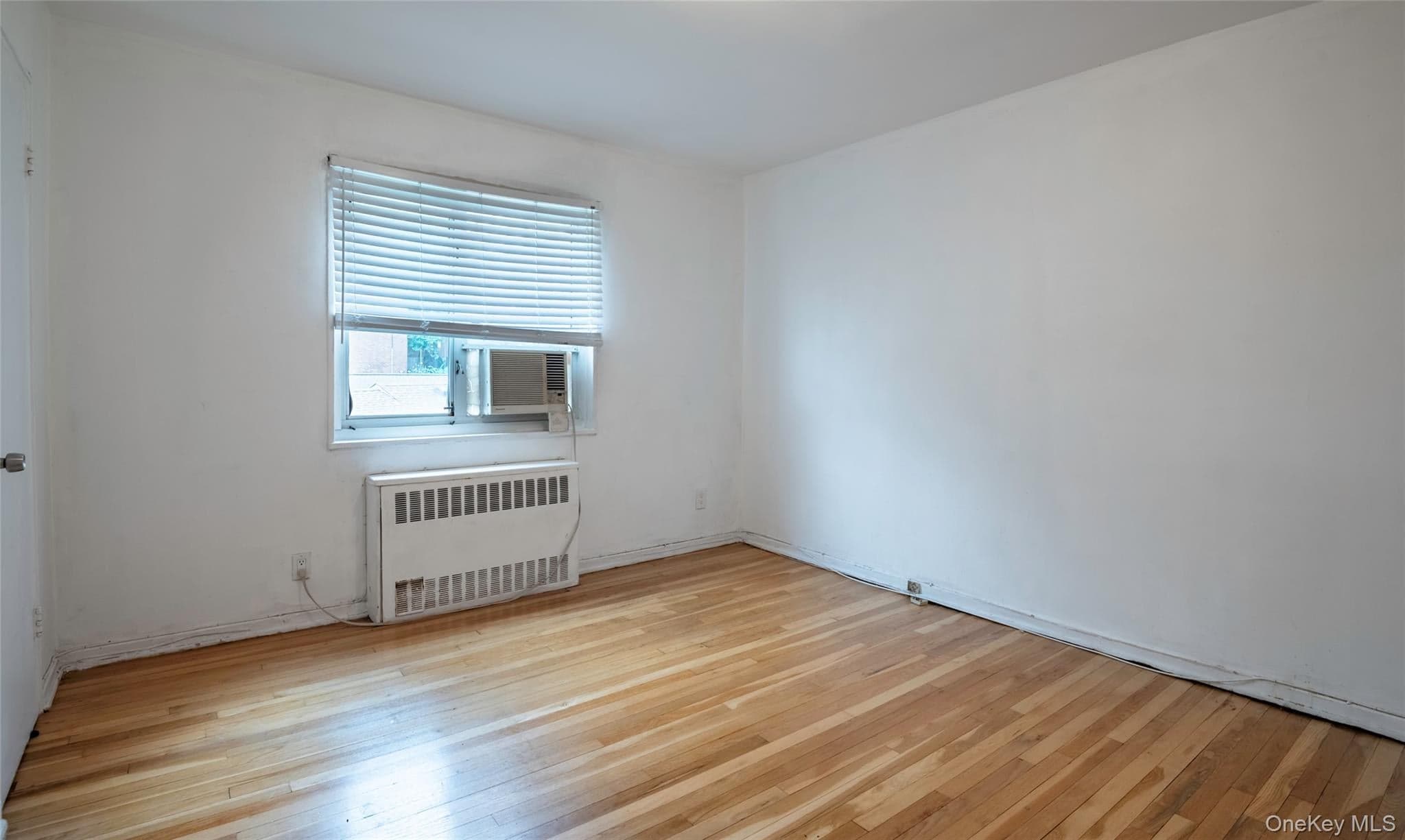 225-24 Manor Road Unit: 814 thumbnail 8