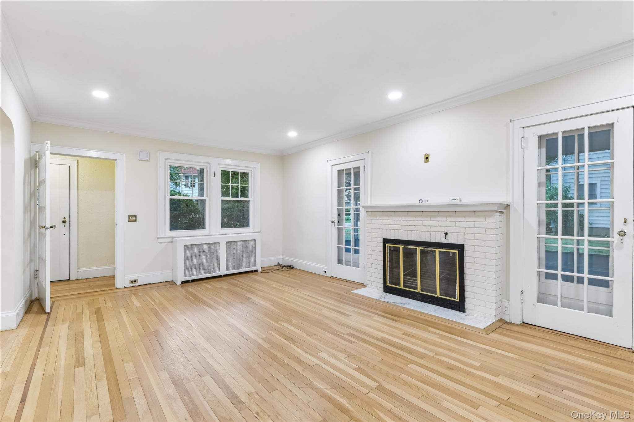 204 Auburn Street thumbnail 3