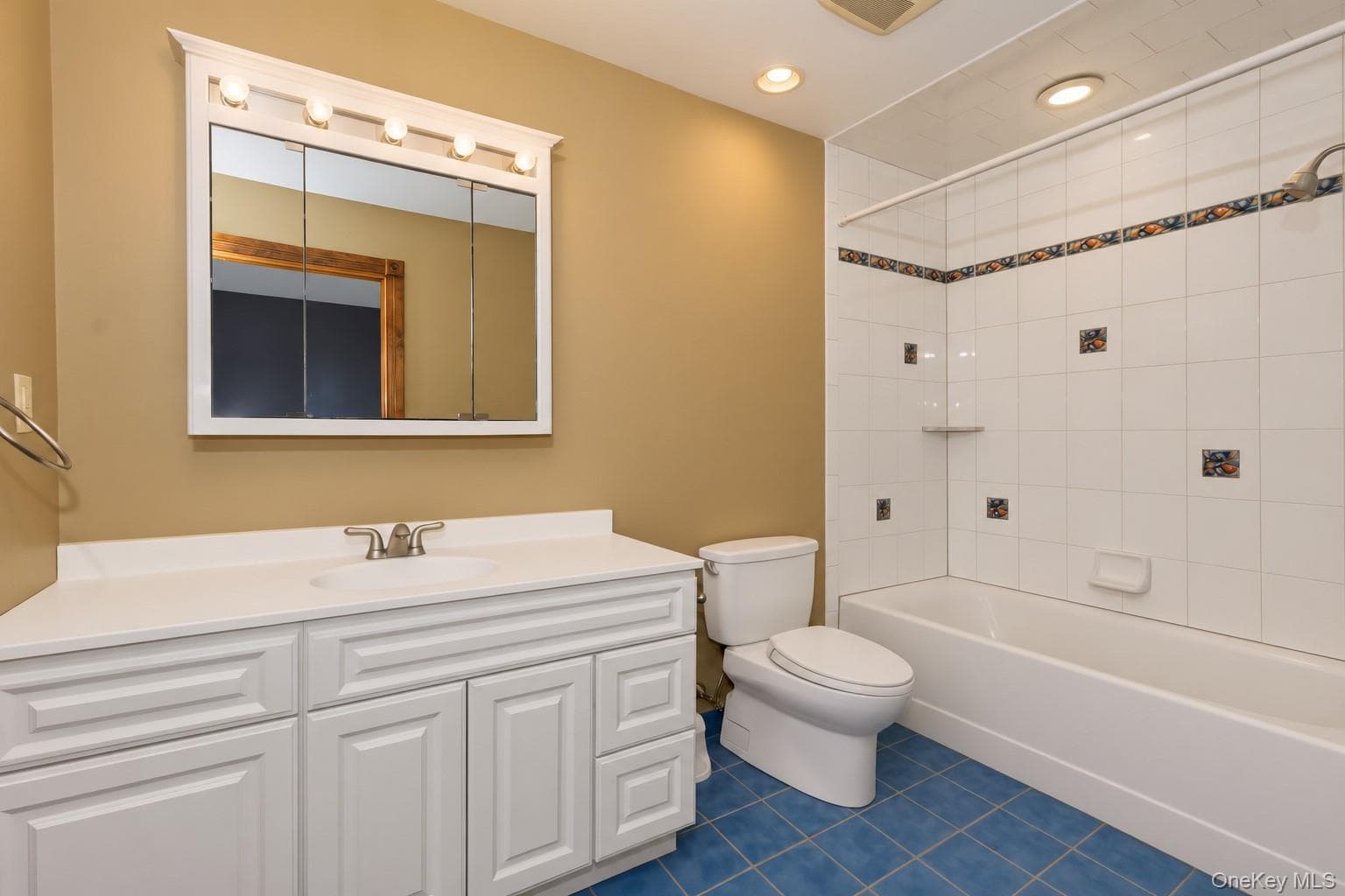 231 Celery Avenue thumbnail 24