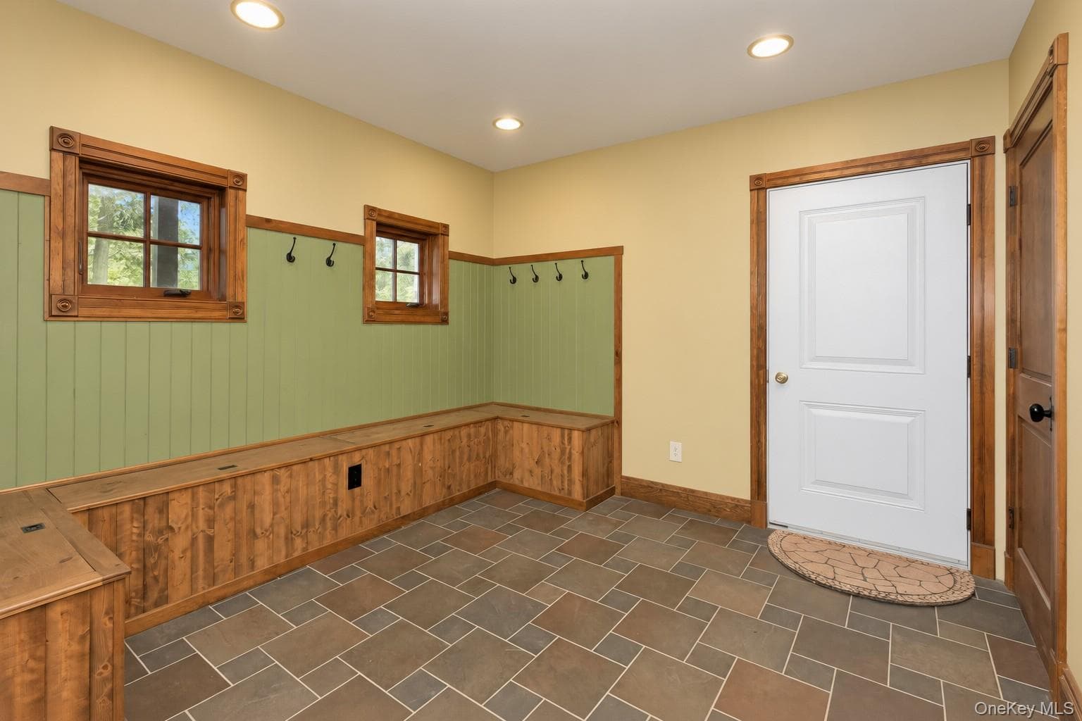 231 Celery Avenue thumbnail 35