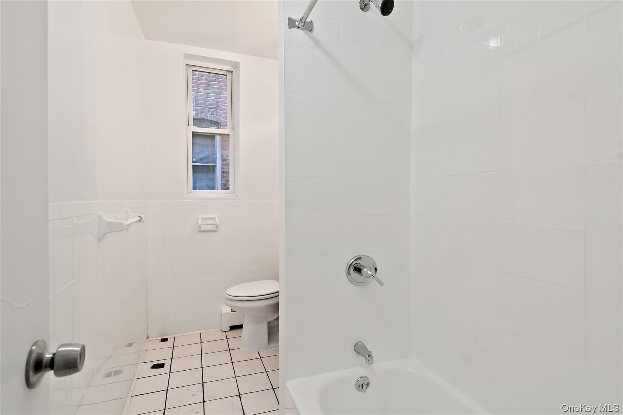 2308 Morris Avenue thumbnail 13