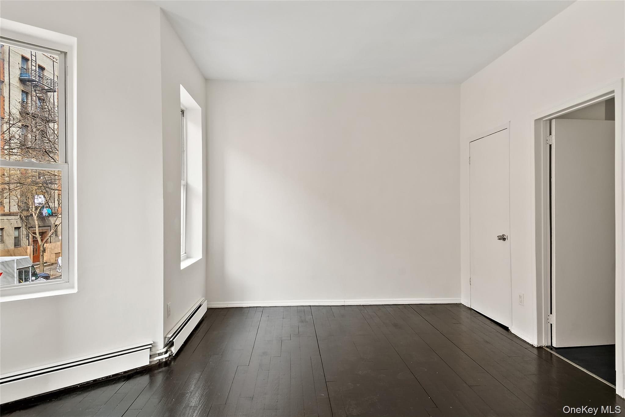 2308 Morris Avenue thumbnail 3