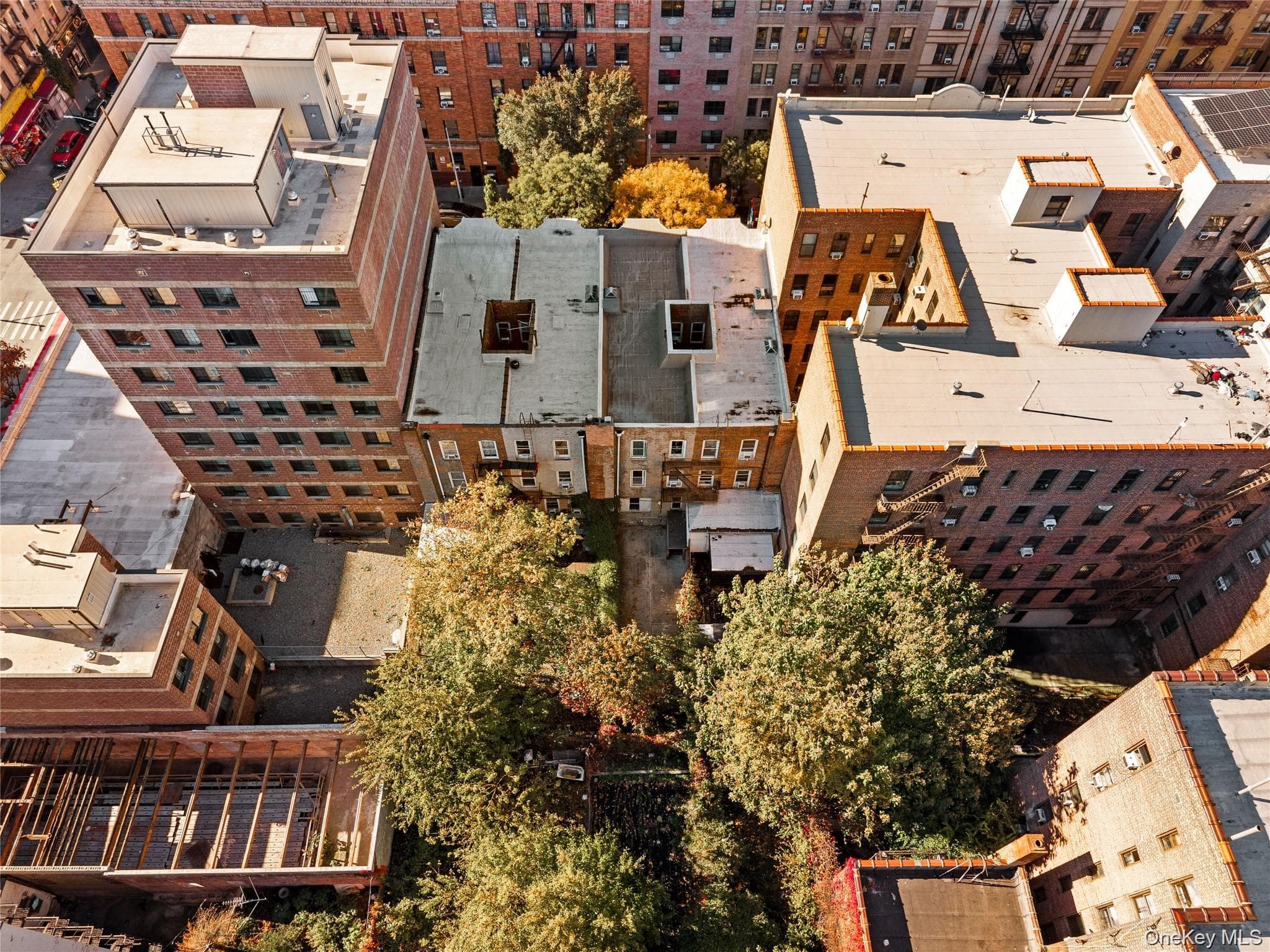 2308 Morris Avenue thumbnail 39
