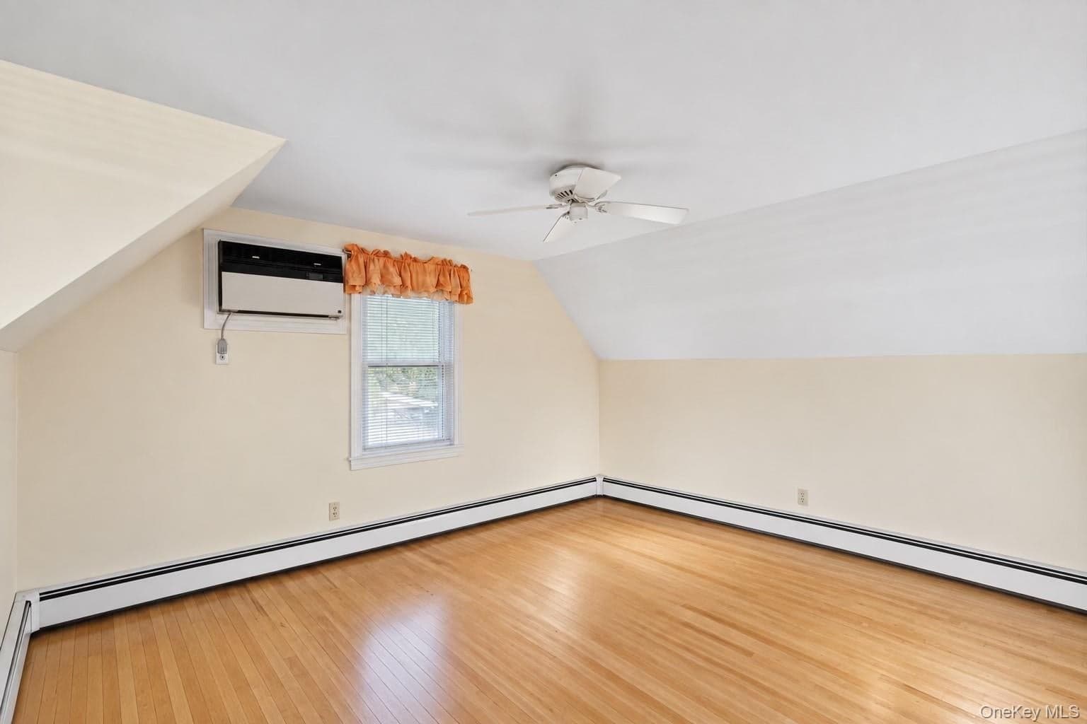 215 Hallock Landing Road thumbnail 13