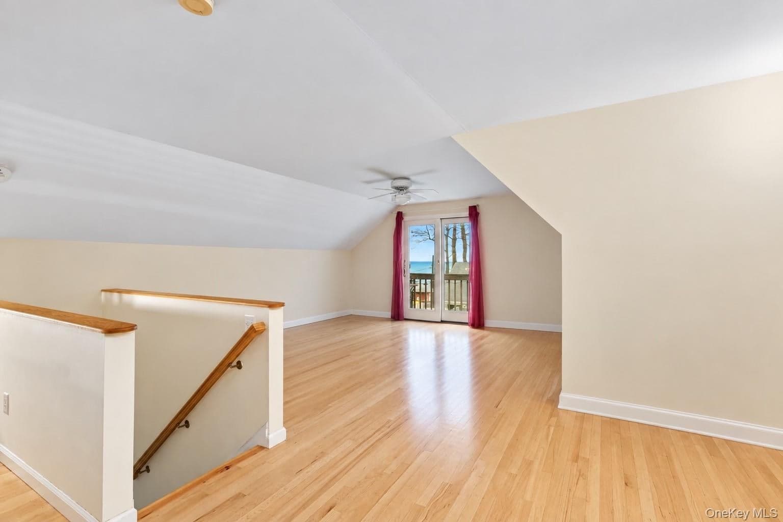 215 Hallock Landing Road thumbnail 12