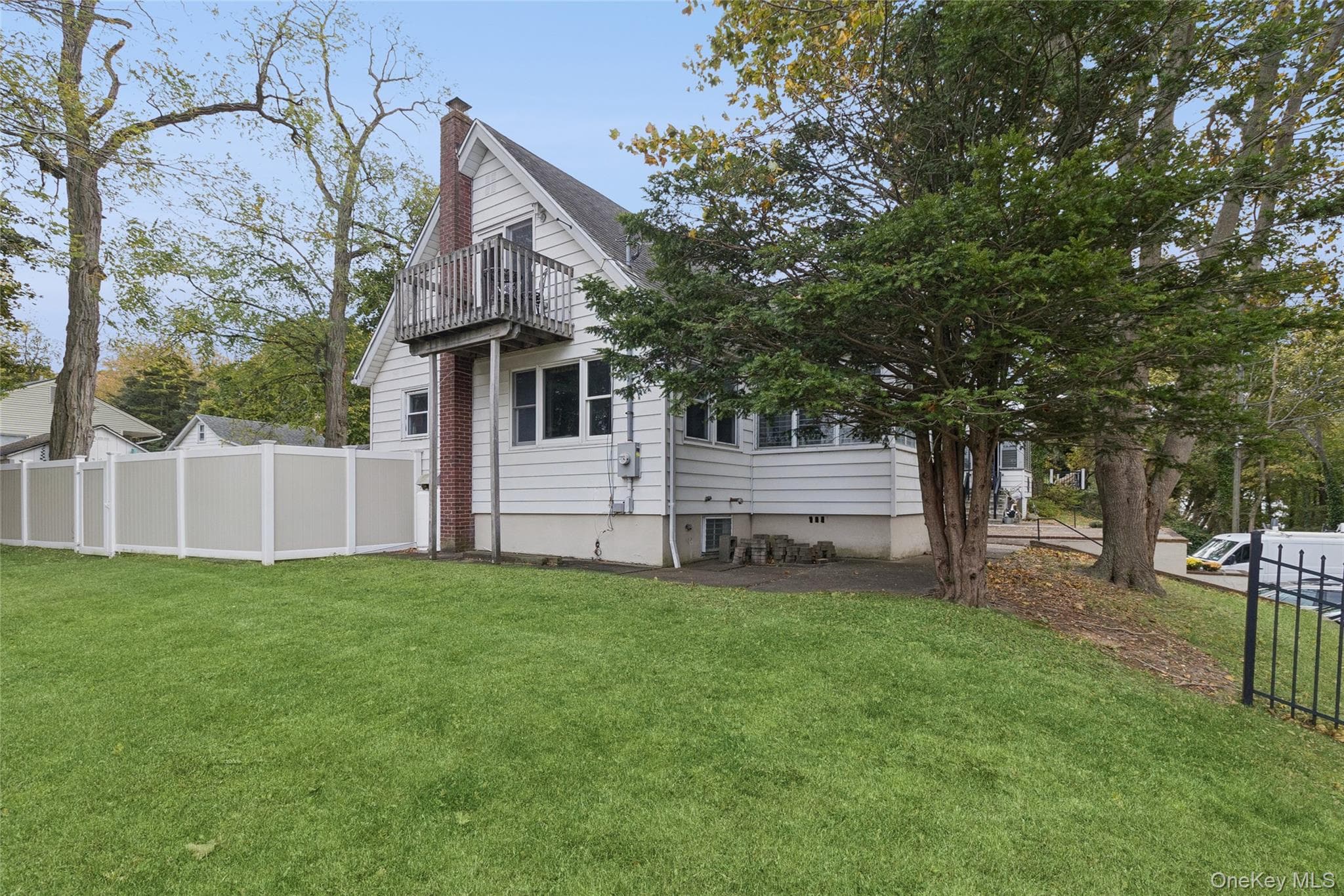 215 Hallock Landing Road thumbnail 21