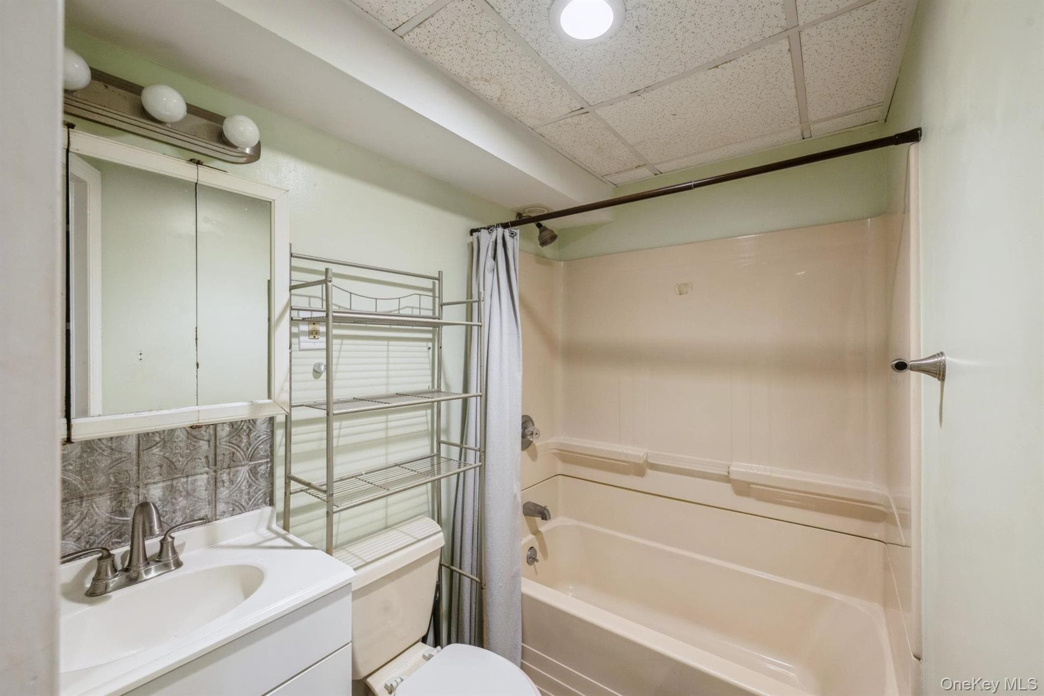 25 Tamarack Road thumbnail 24