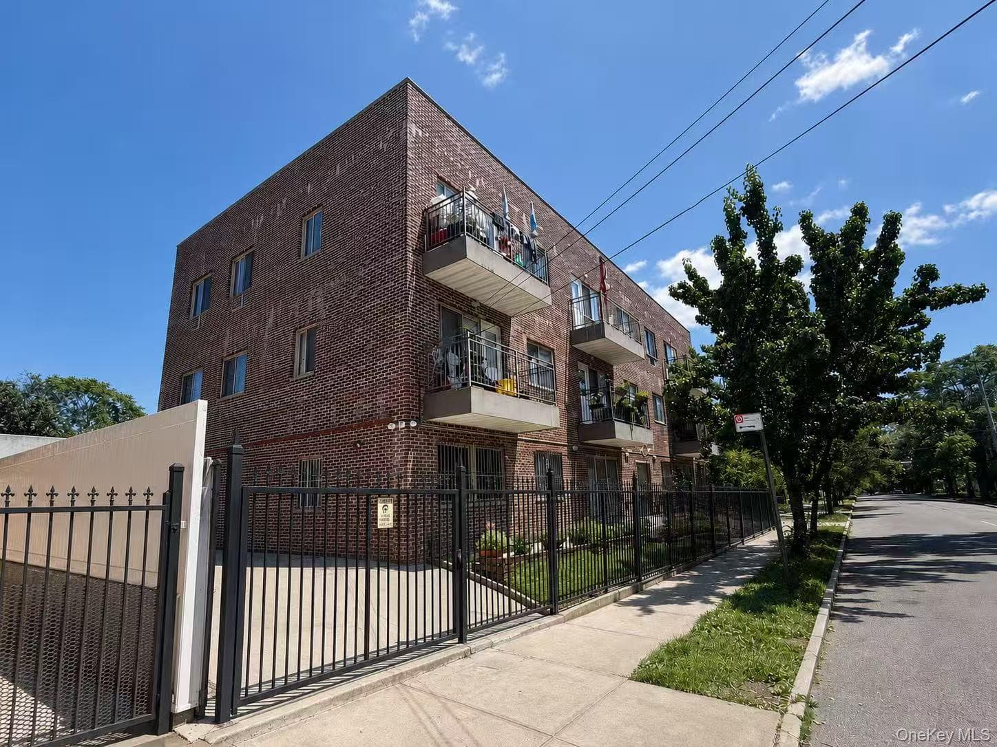 109-01 34th Avenue, Corona