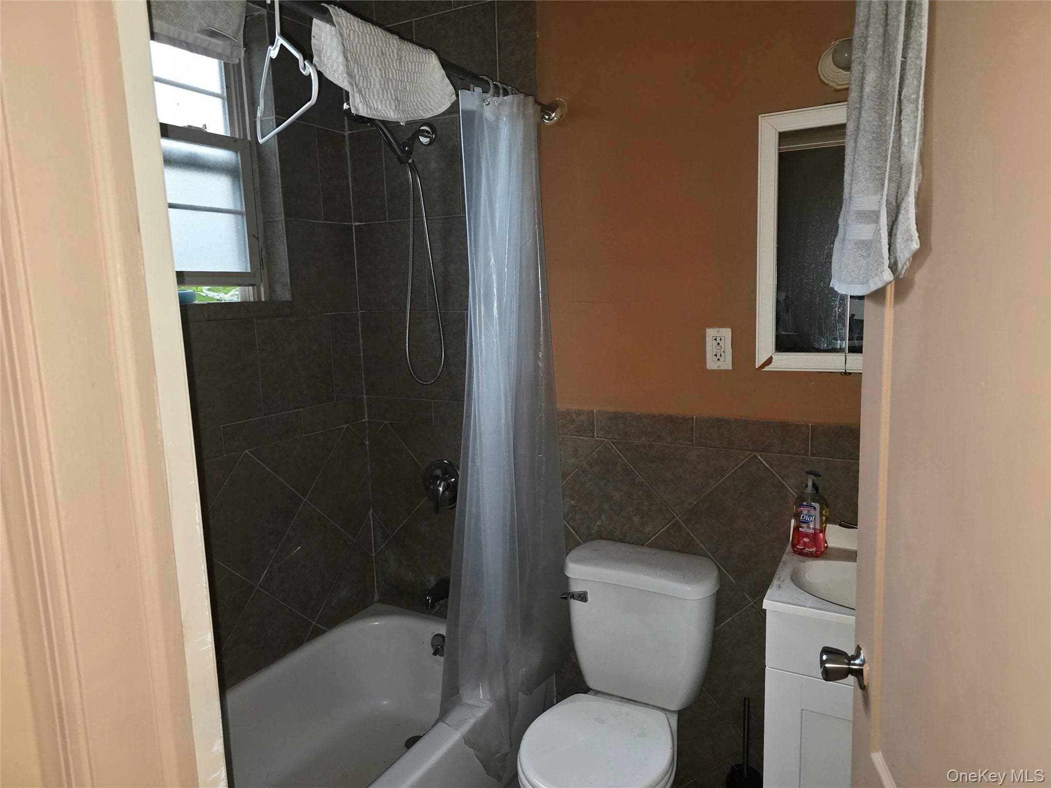 21531 Hollis Avenue thumbnail 22