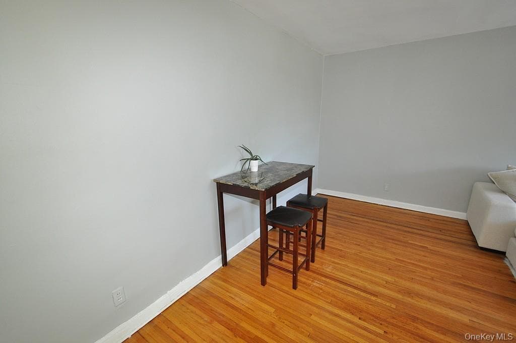 485 Webster Avenue Unit: B5 thumbnail 14