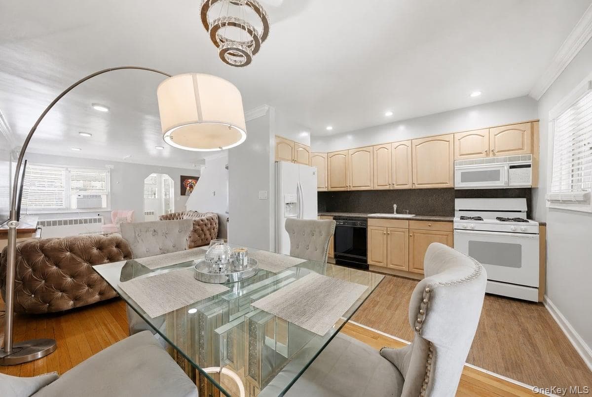 17 Abner Place thumbnail 5