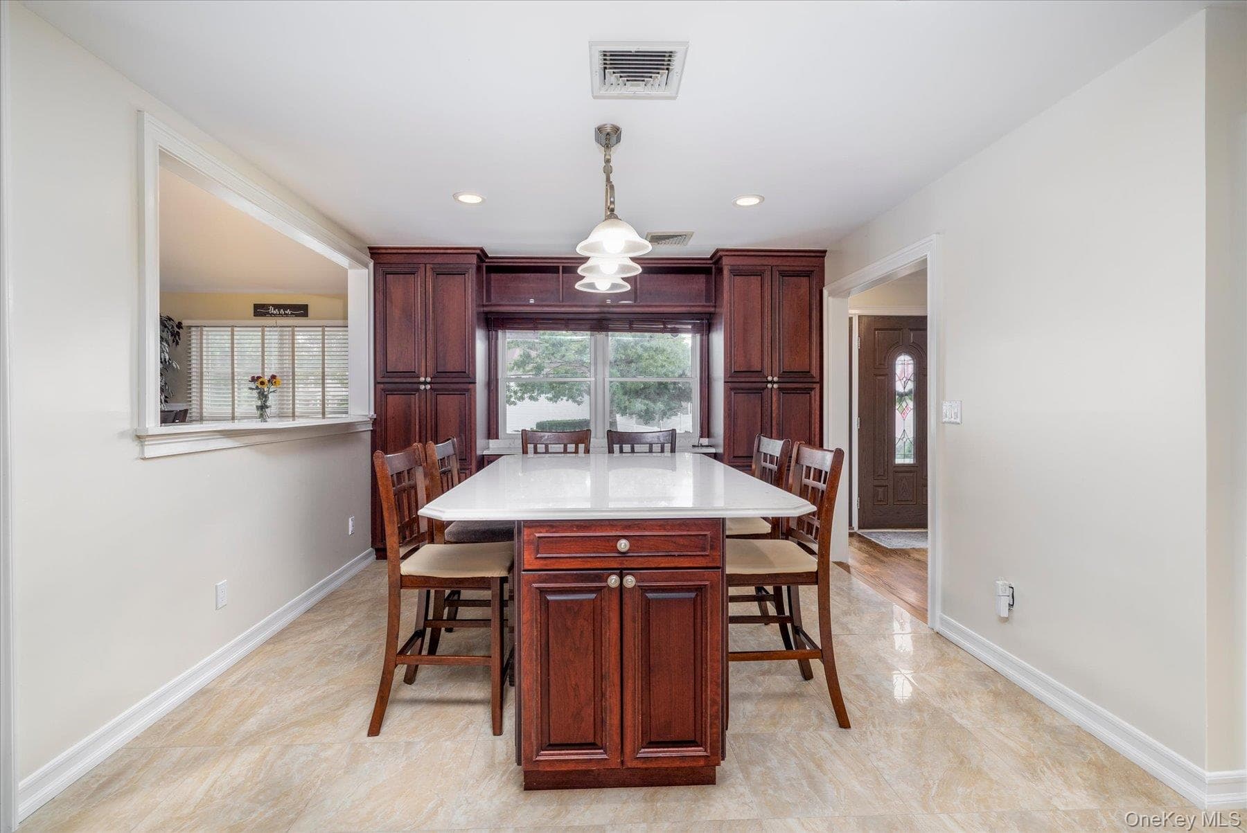 2126 Howell Street thumbnail 19