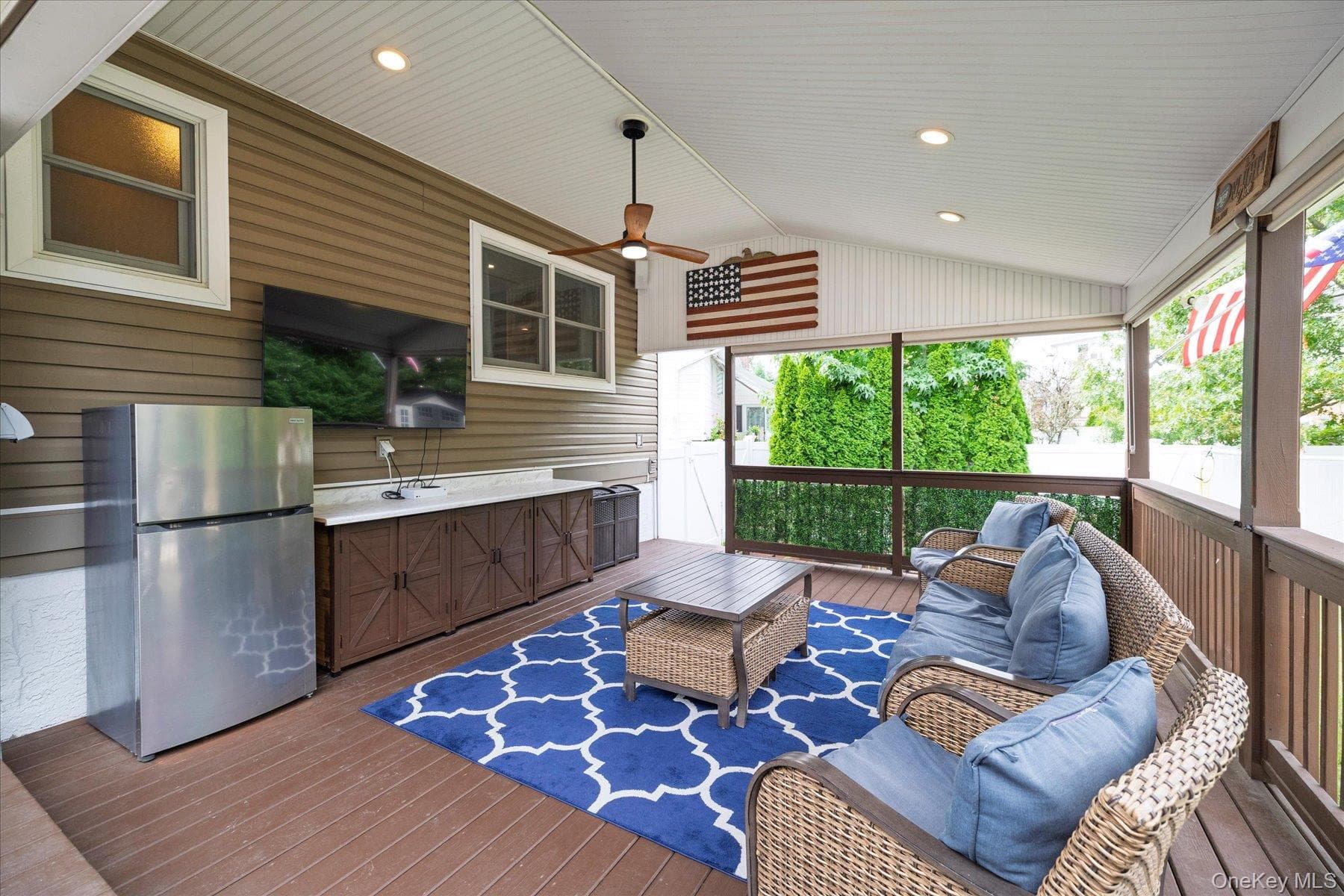2126 Howell Street thumbnail 13