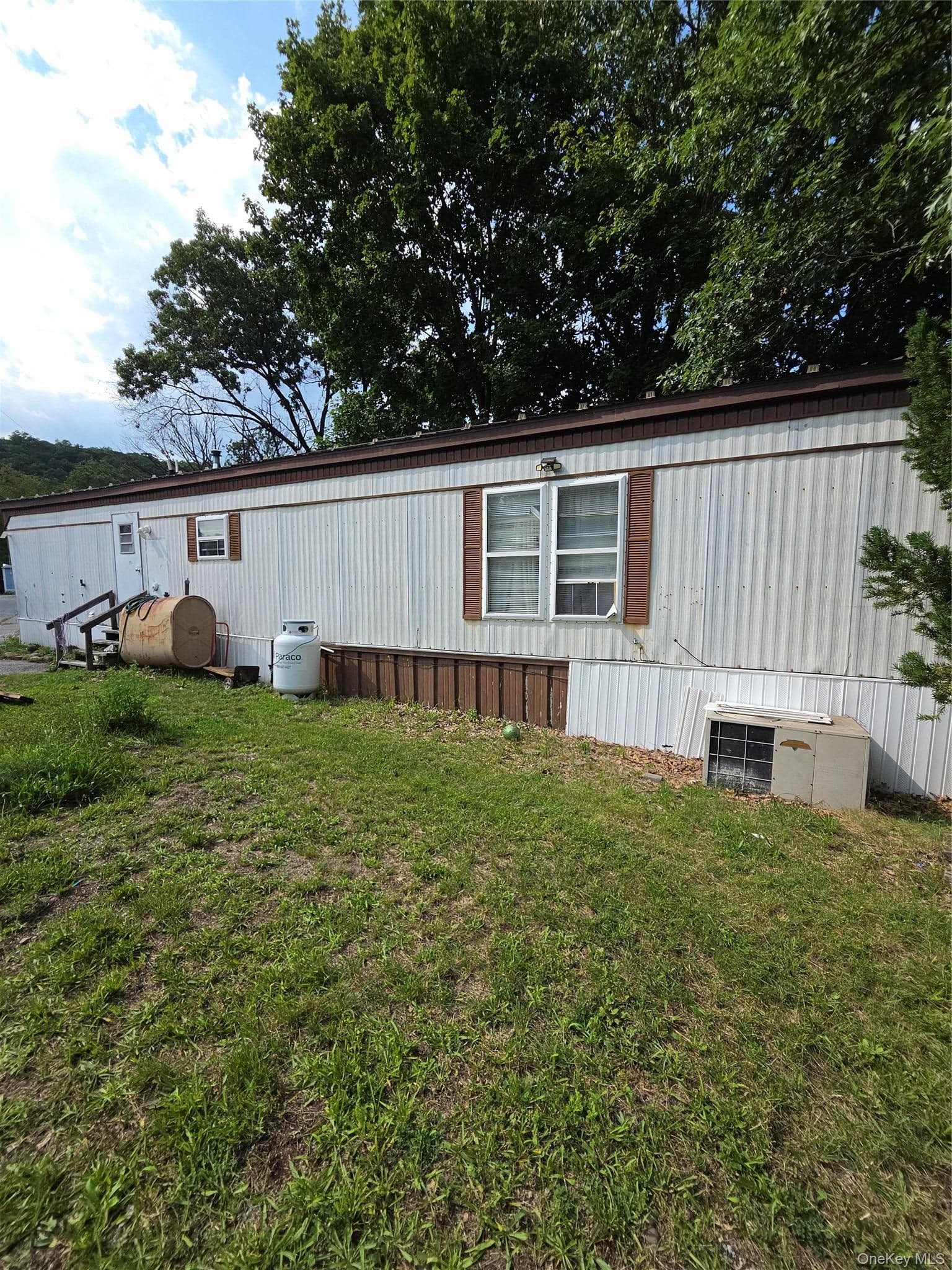 9 Rivercrest Road Unit: 22 thumbnail 3