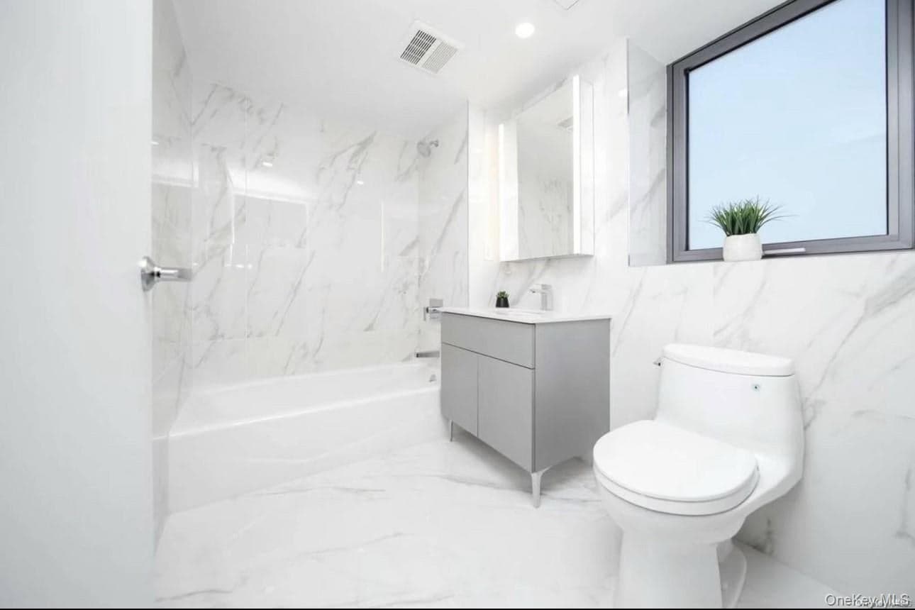 136-80 41st Avenue Unit: 7B thumbnail 7