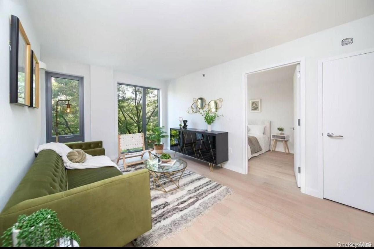 136-80 41st Avenue Unit: 7B thumbnail 2
