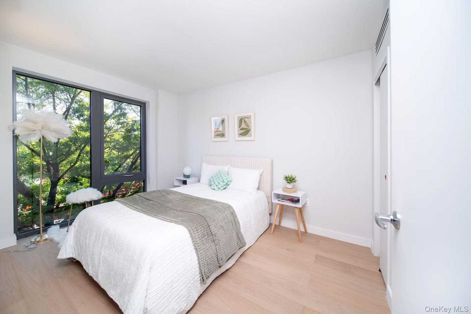 136-80 41st Avenue Unit: 7B thumbnail 4