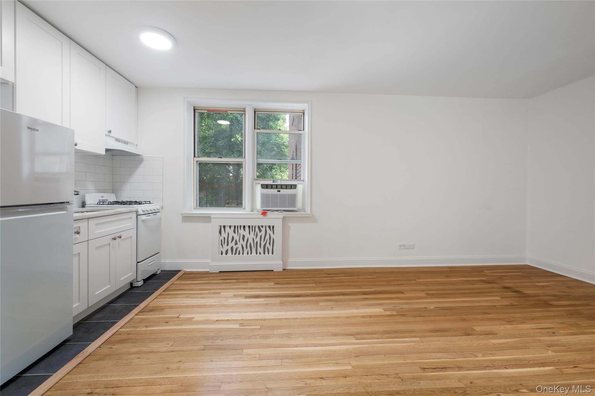 5645 Netherland Avenue Unit: 2F thumbnail 5