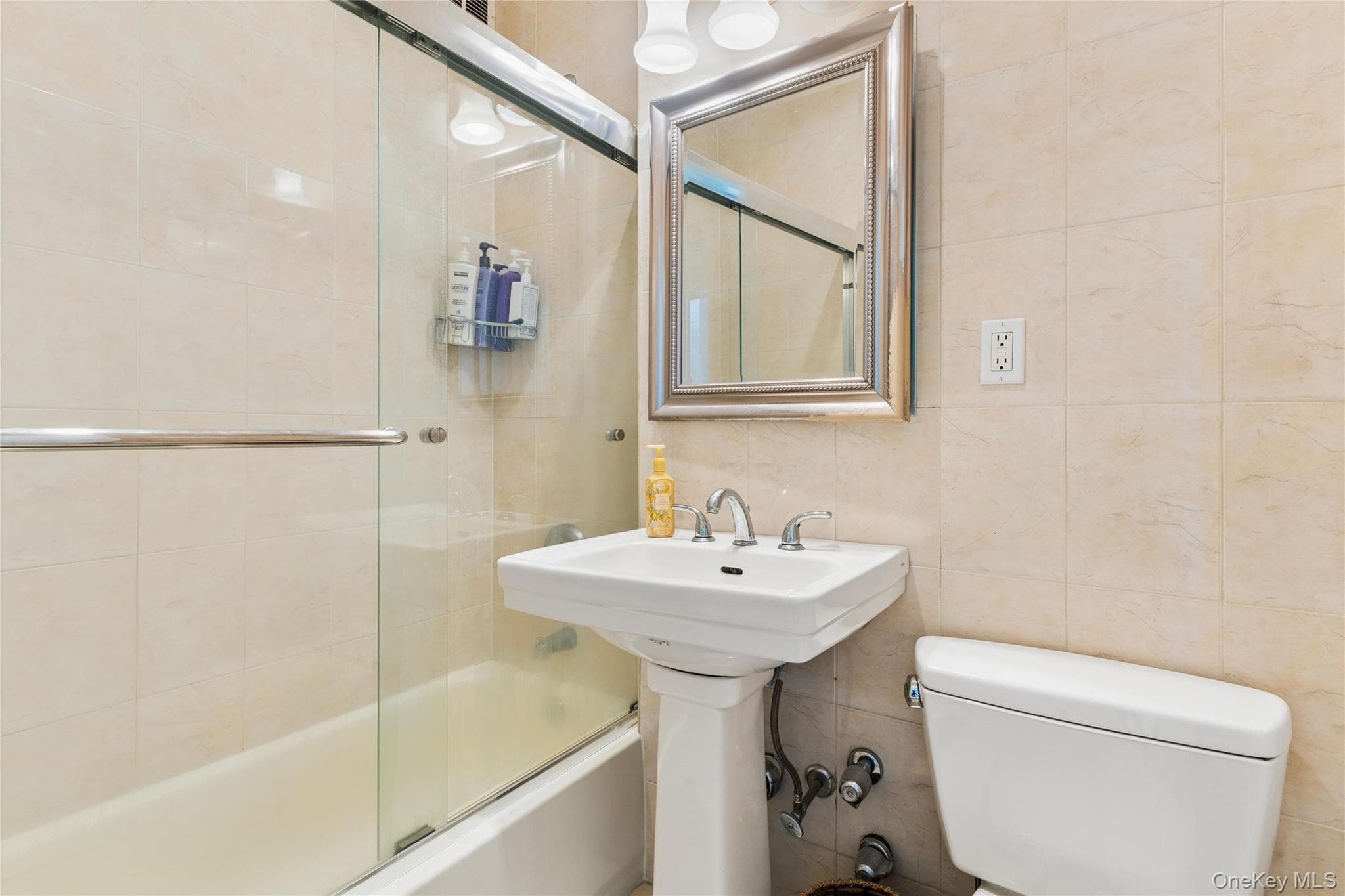 111 7th Street Unit: 404 thumbnail 16