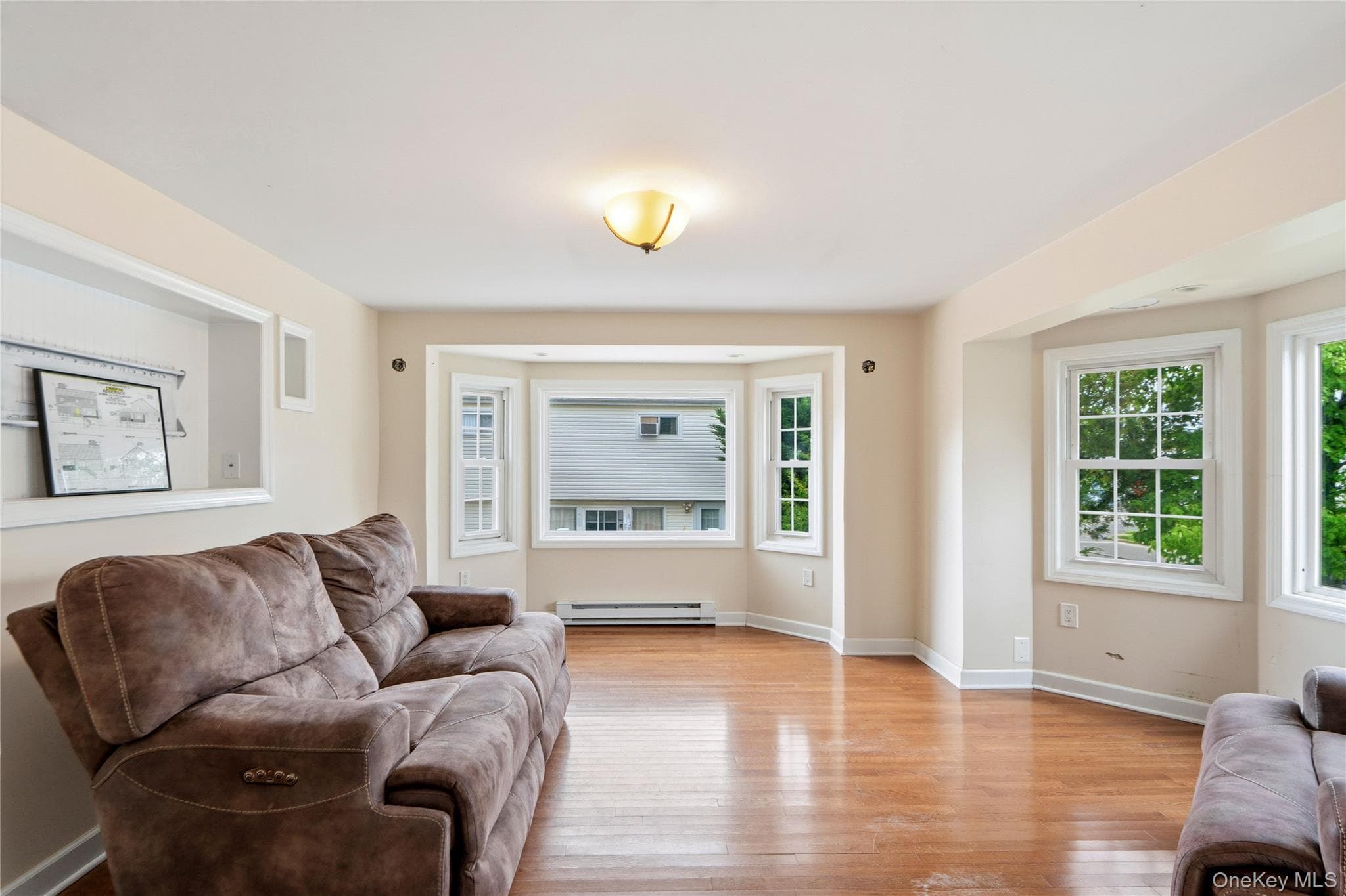 4 Wilshire Court thumbnail 4