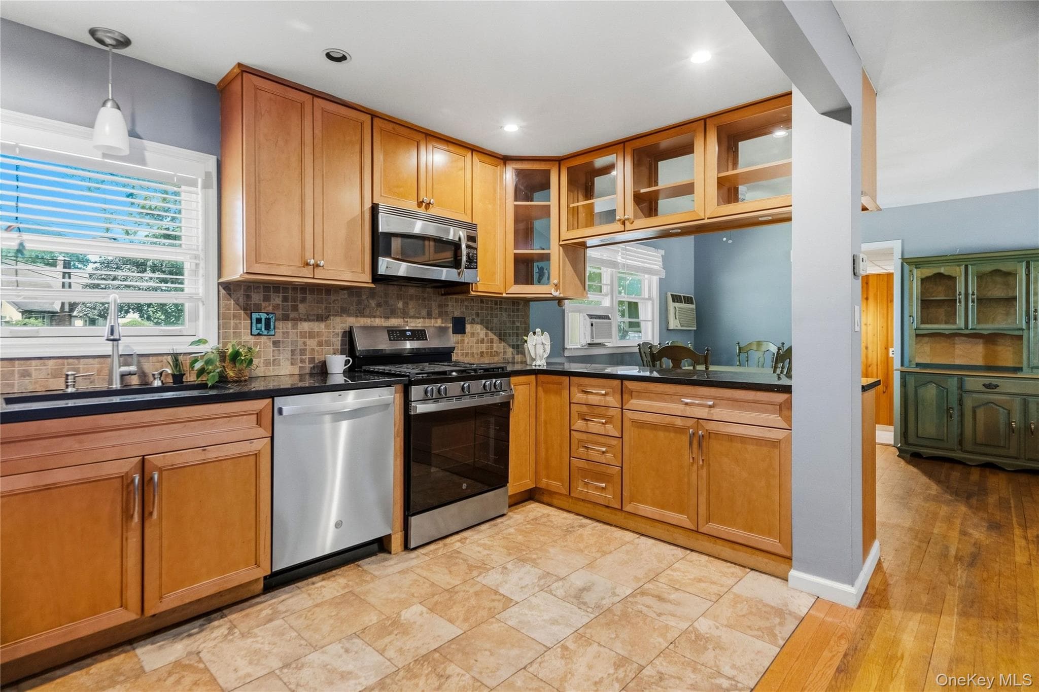 1691 Ivanhoe Drive thumbnail 7