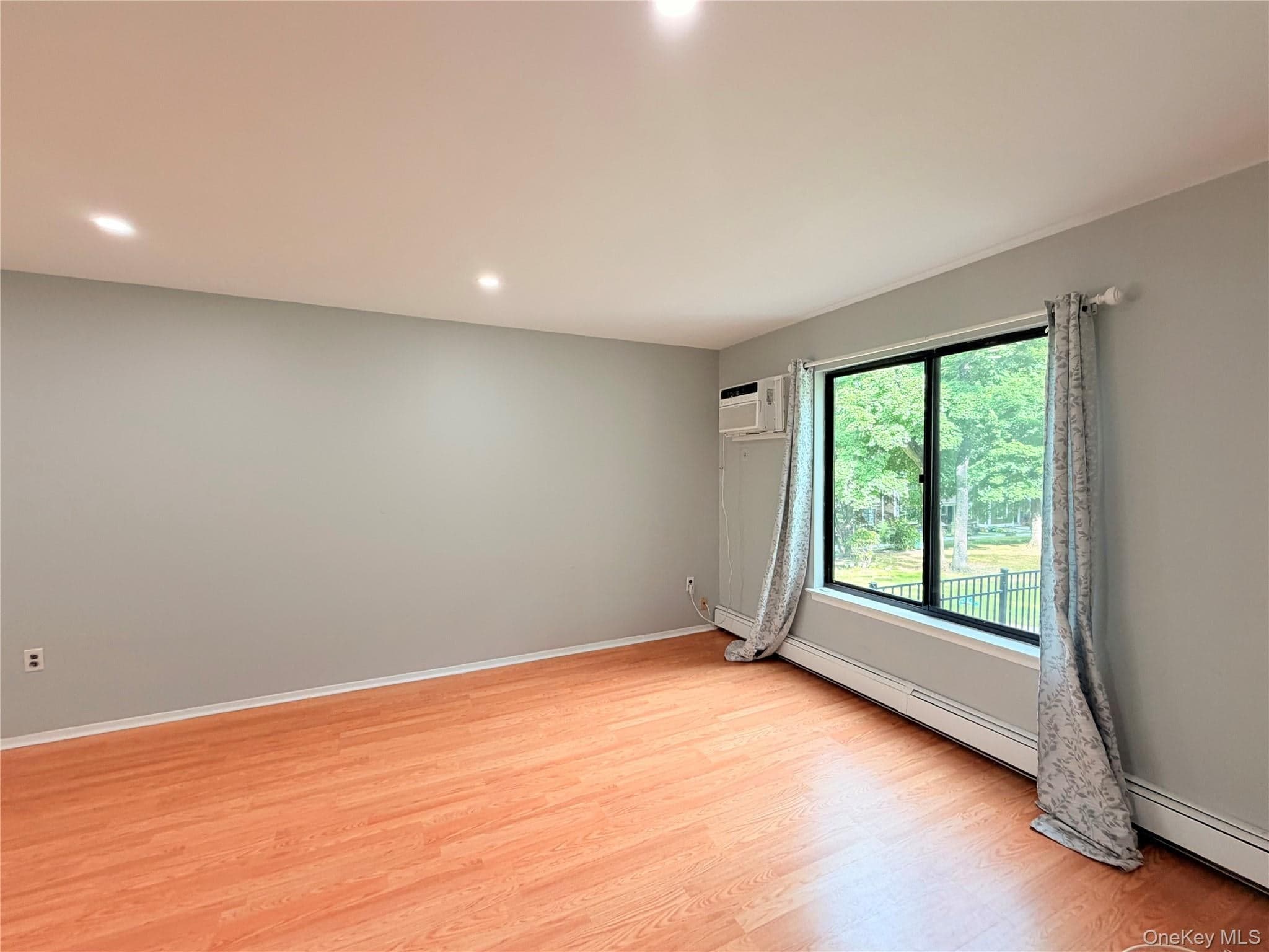 9 Heritage Drive Unit: B thumbnail 4