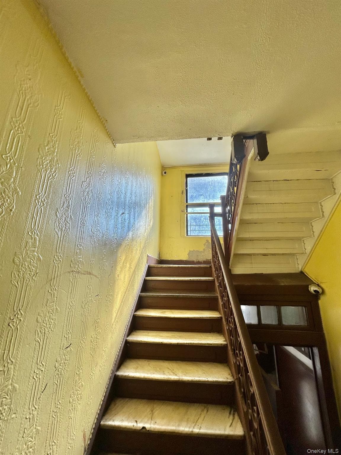 1209 Elder Avenue thumbnail 19