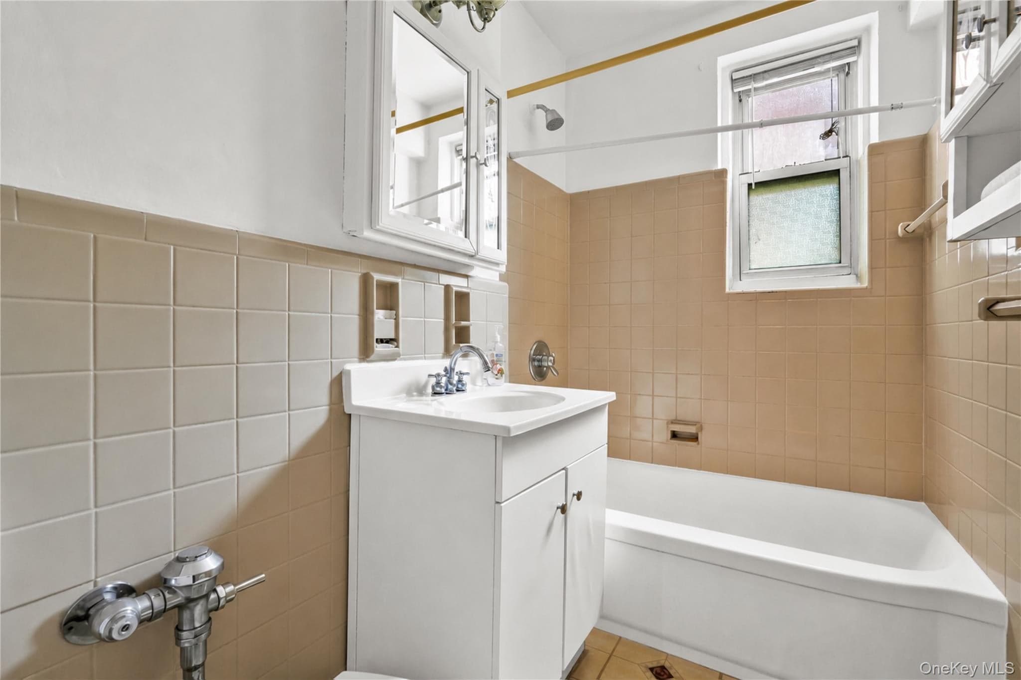 26-21 Union Street Unit: 1A thumbnail 14