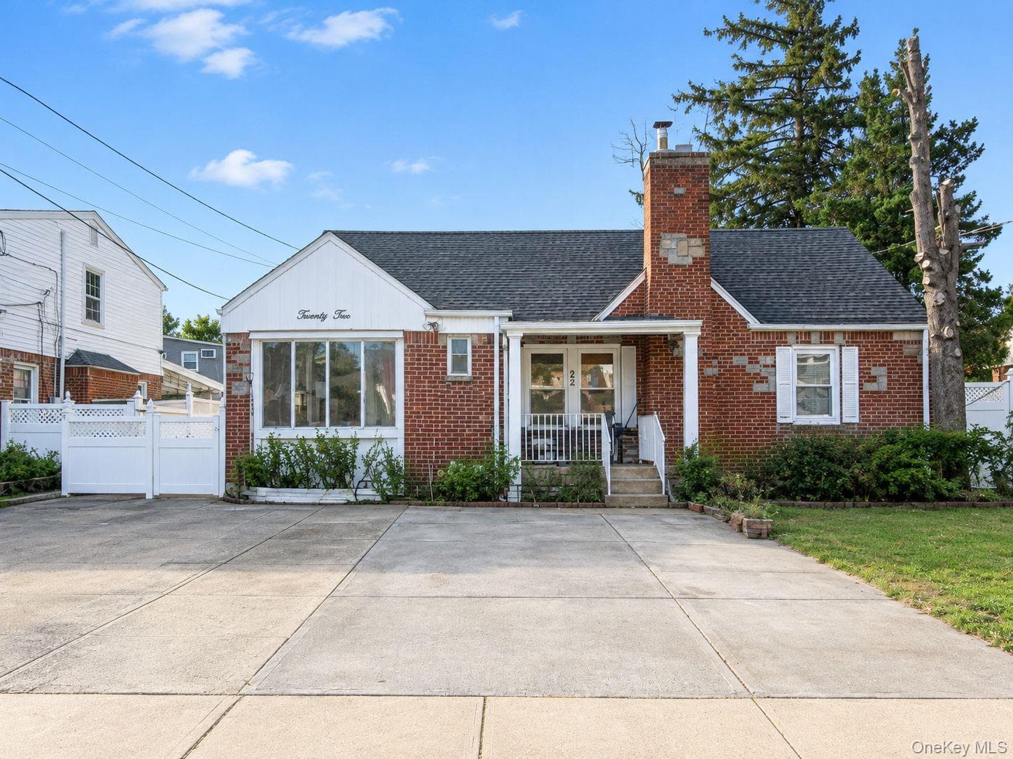22 Oakland Avenue, West Hempstead
