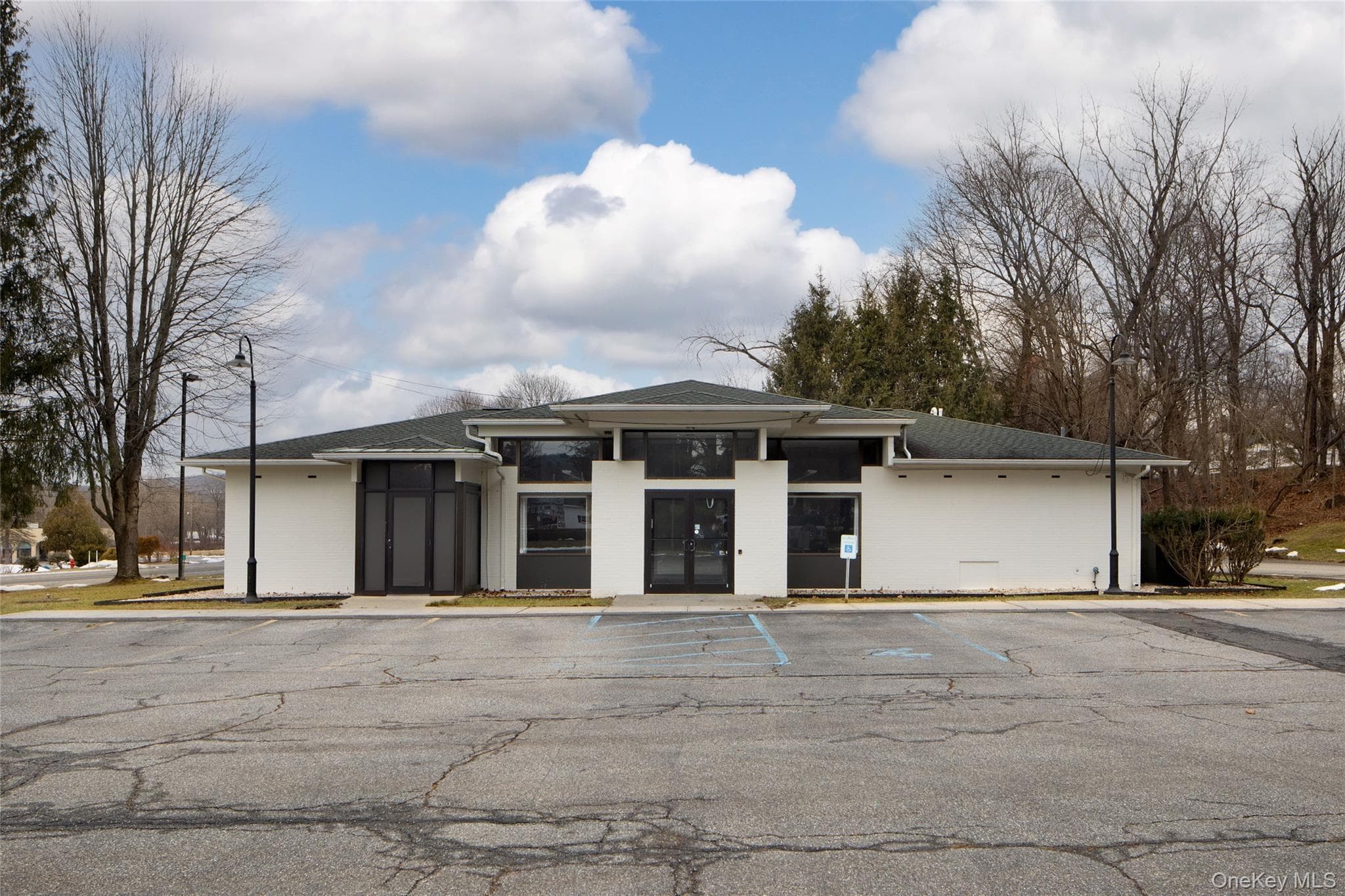 135 Route 44 photo 1