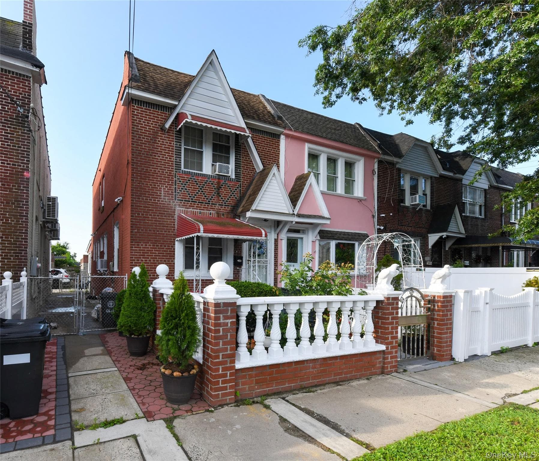126-12 116th Avenue photo 1