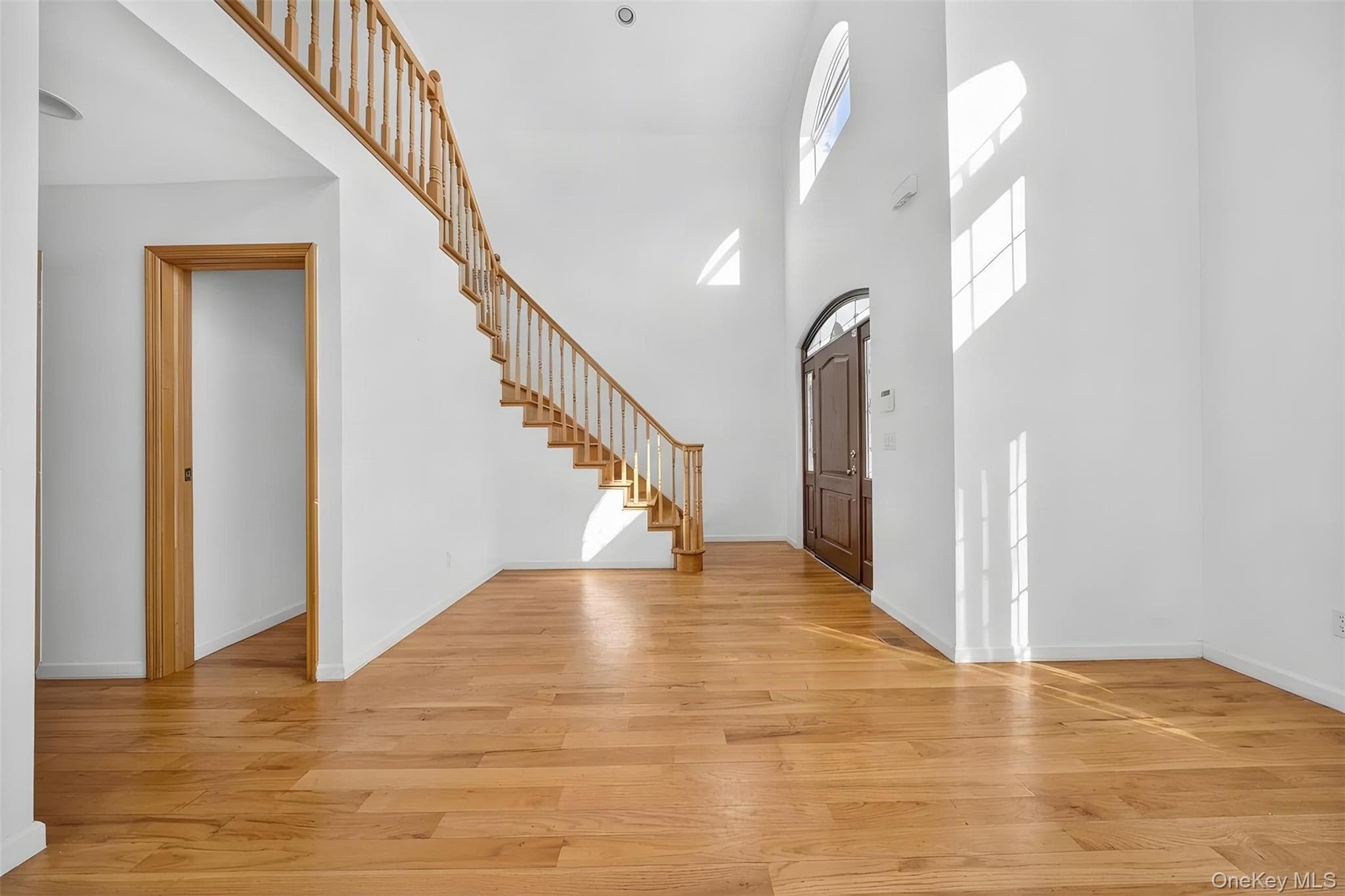 245-71 61st Avenue thumbnail 2