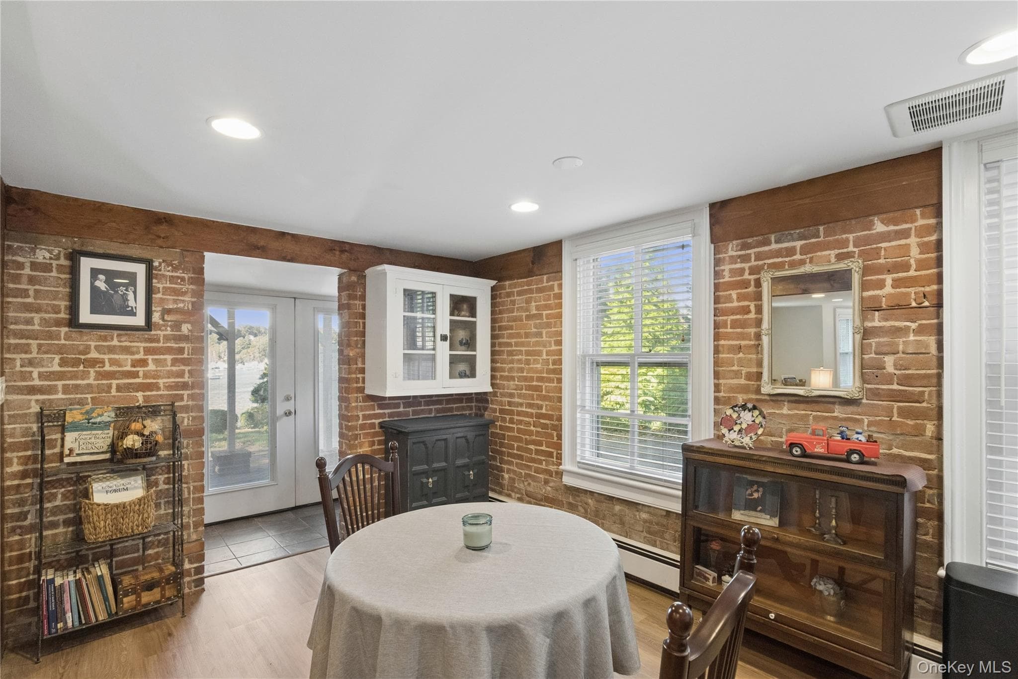 43 E Shore Road thumbnail 44