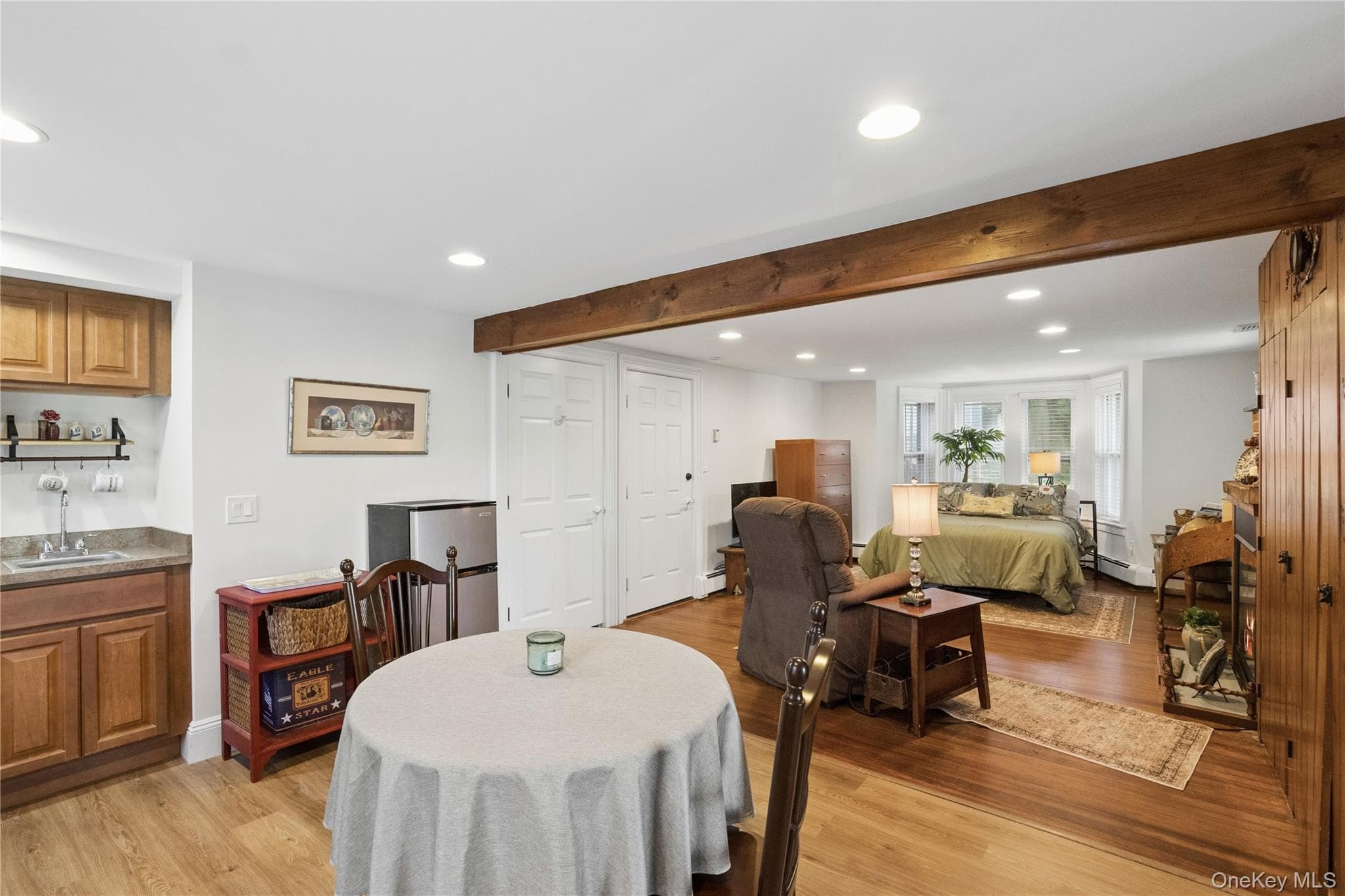 43 E Shore Road thumbnail 46