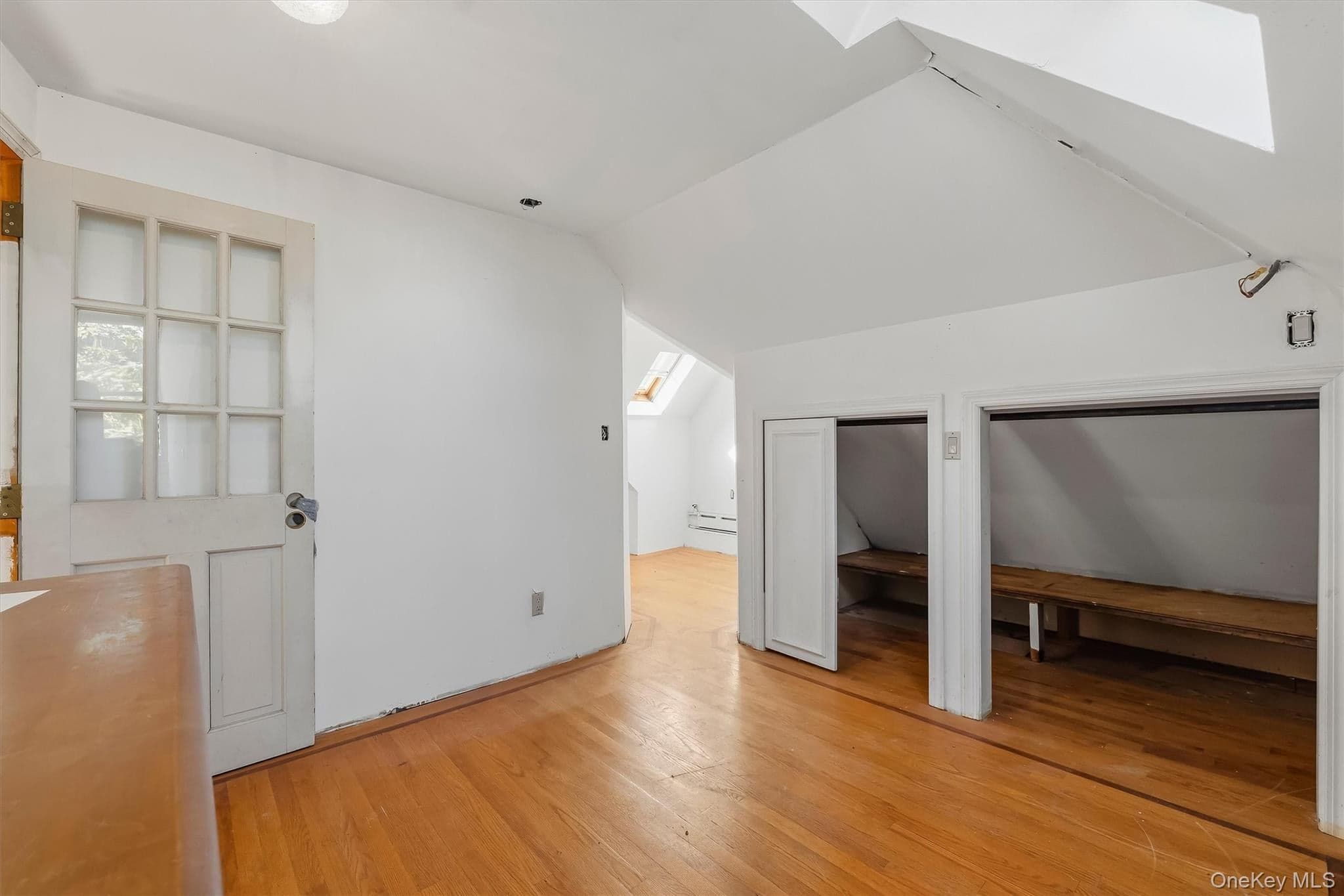 132 E 238th Street thumbnail 27