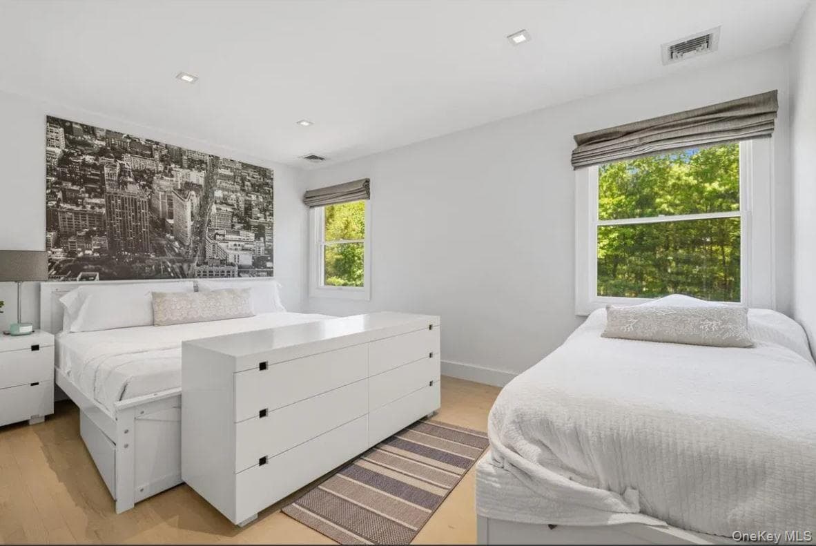100 Wainscott Nw Road thumbnail 24