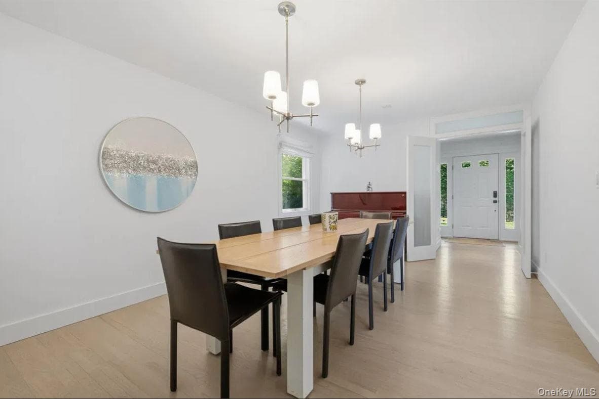 100 Wainscott Nw Road thumbnail 18