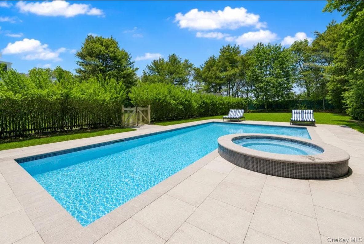 100 Wainscott Nw Road thumbnail 36