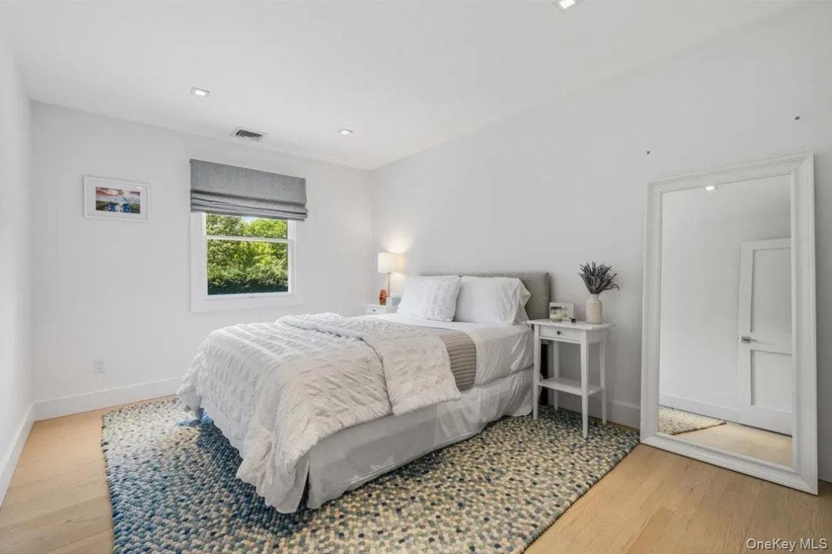 100 Wainscott Nw Road thumbnail 25