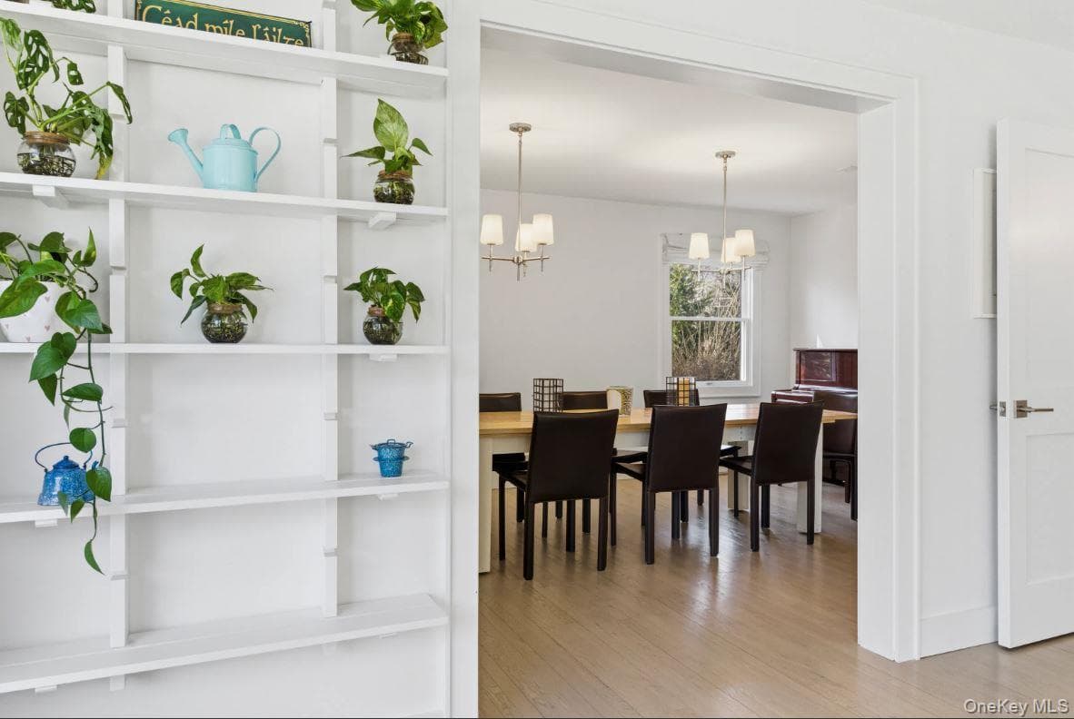 100 Wainscott Nw Road thumbnail 10