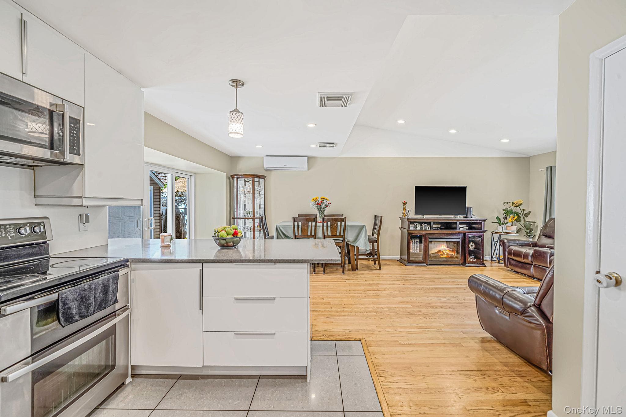 31 Lynwood Drive thumbnail 4
