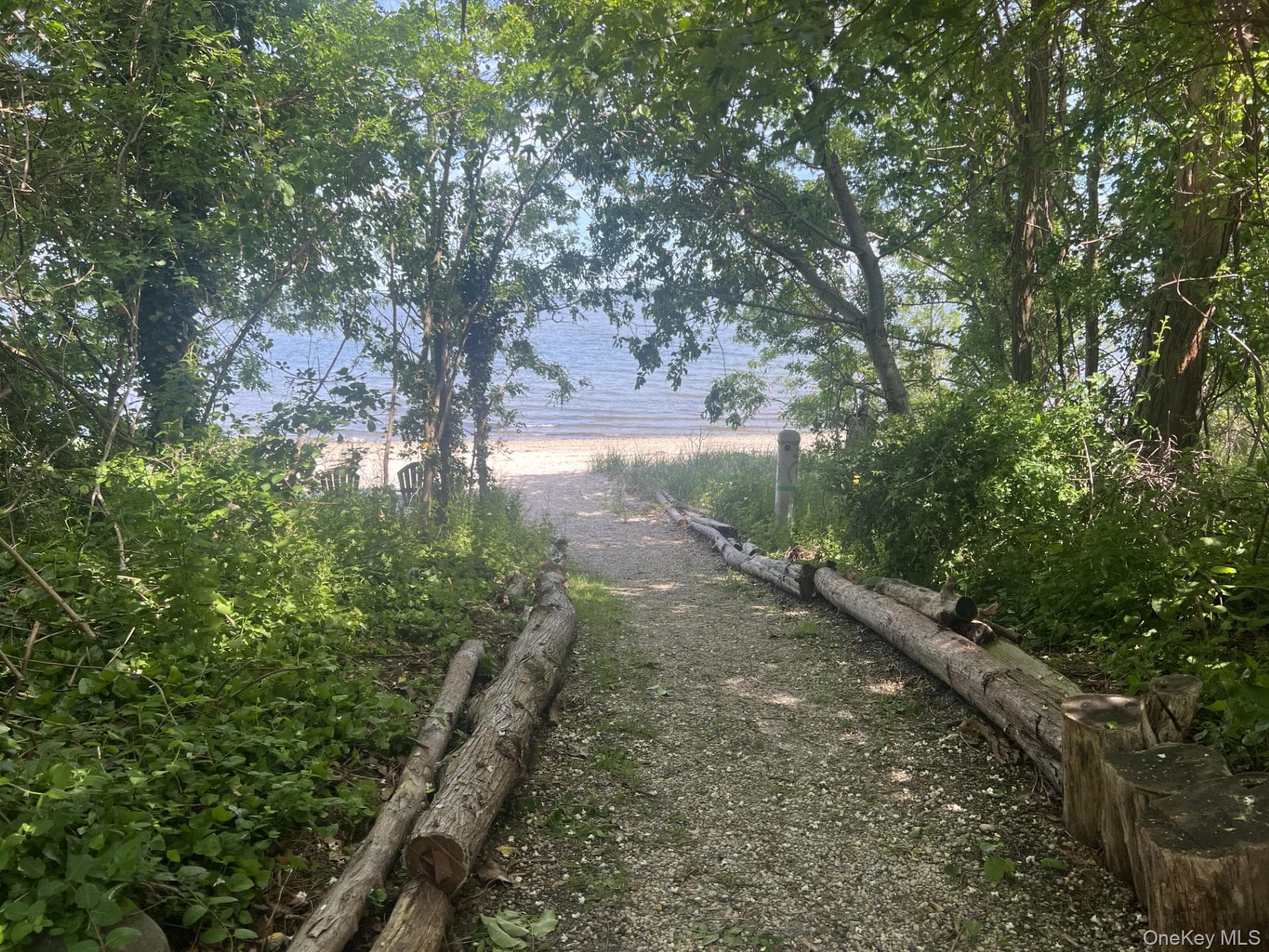 83 Beach Road thumbnail 20