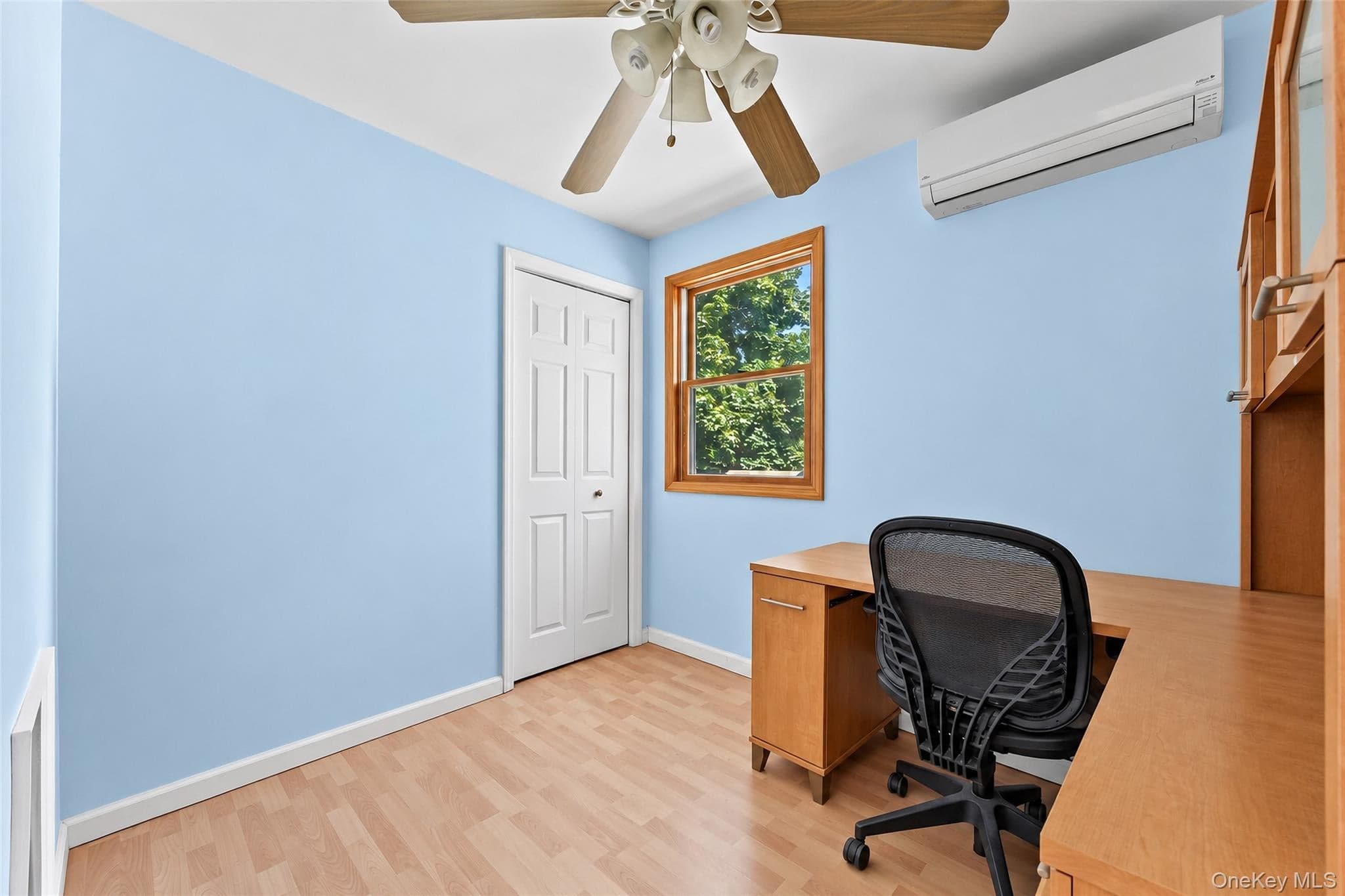 210-05 53rd Avenue thumbnail 16