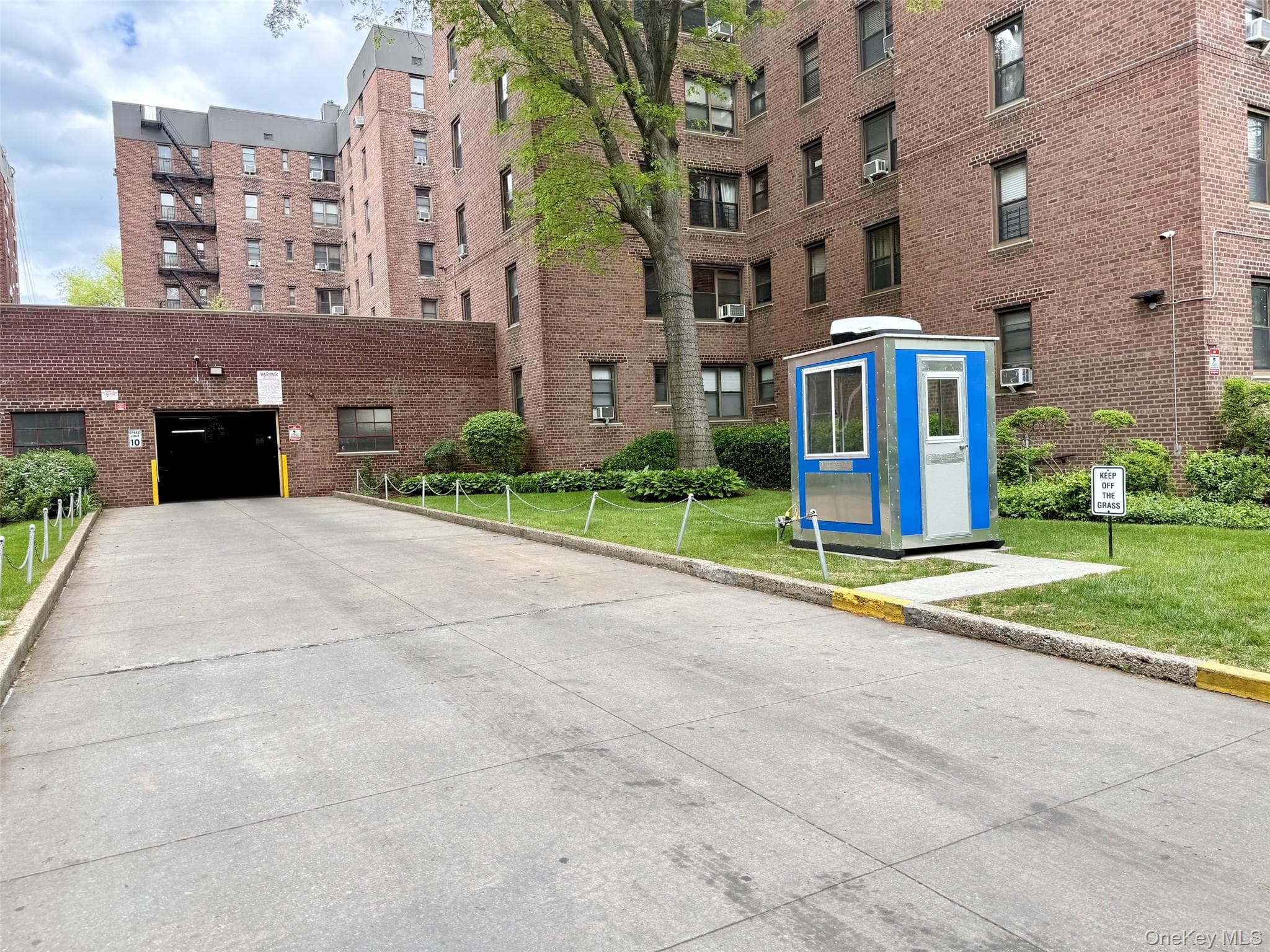 112-50 Northern Boulevard Unit: 3B thumbnail 18